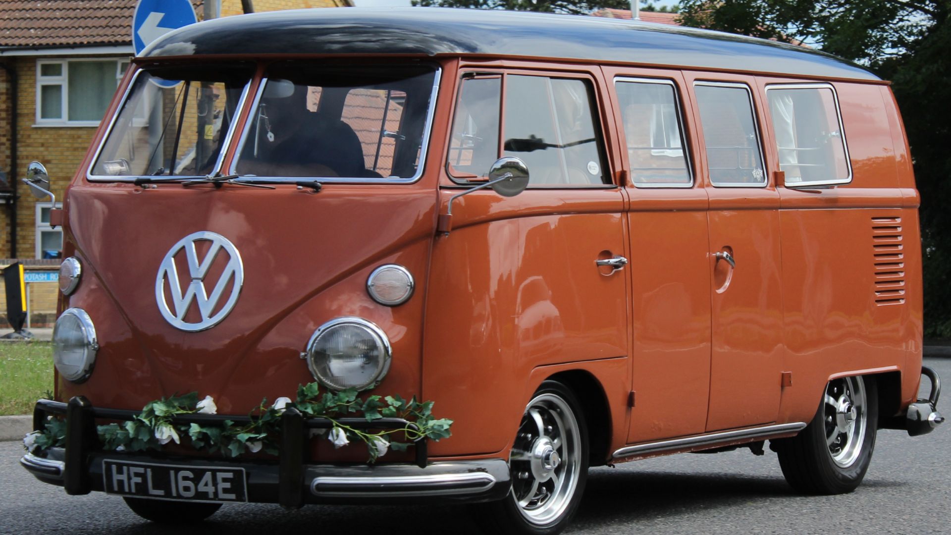 1967 Volkswagen 8 seat microbus spotted 26th June 2021 going to a wedding