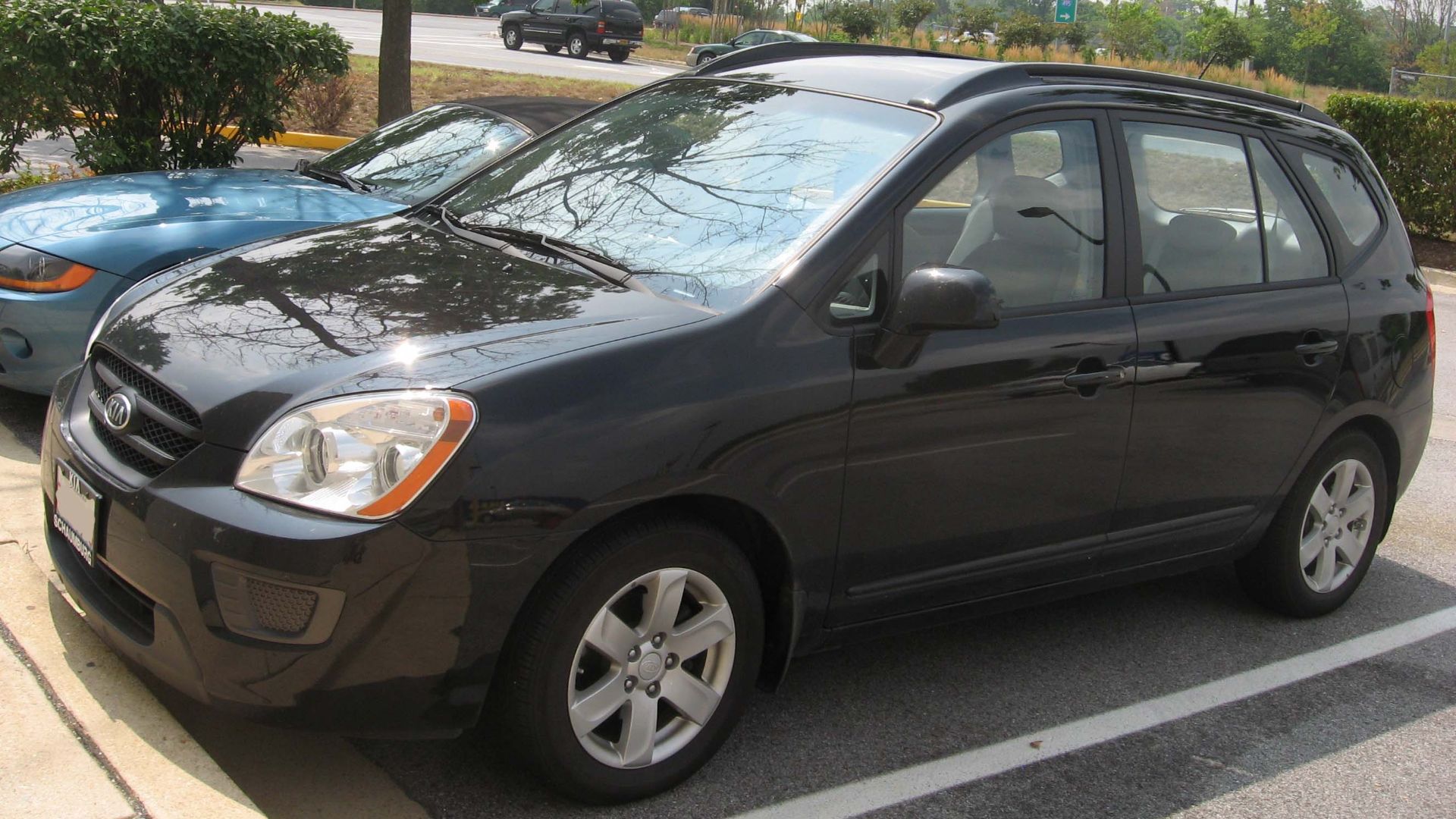2007 Kia Rondo photographed in USA.