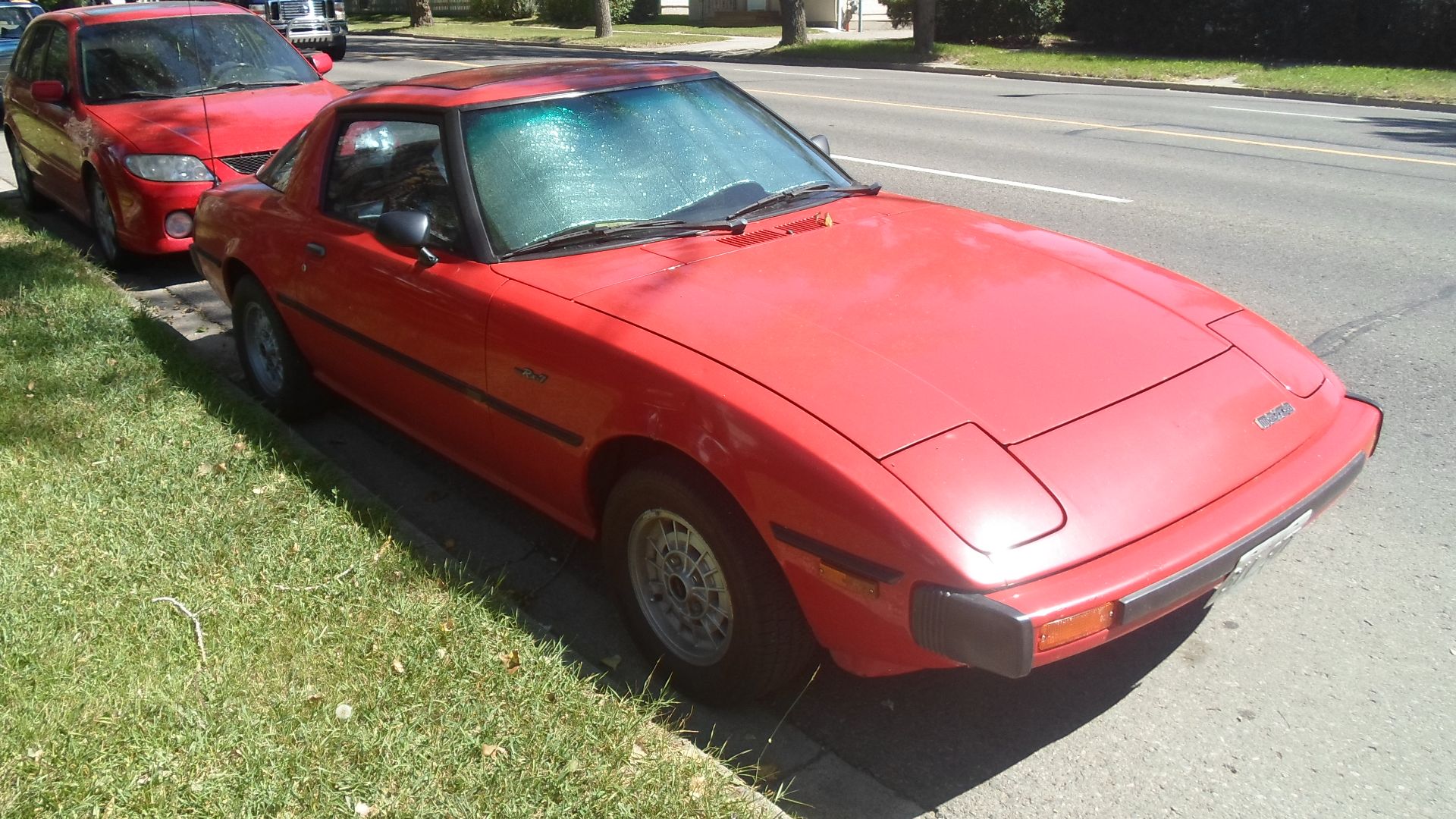 An early first generation Mazda Rx7. Either a 1979 or 1980.