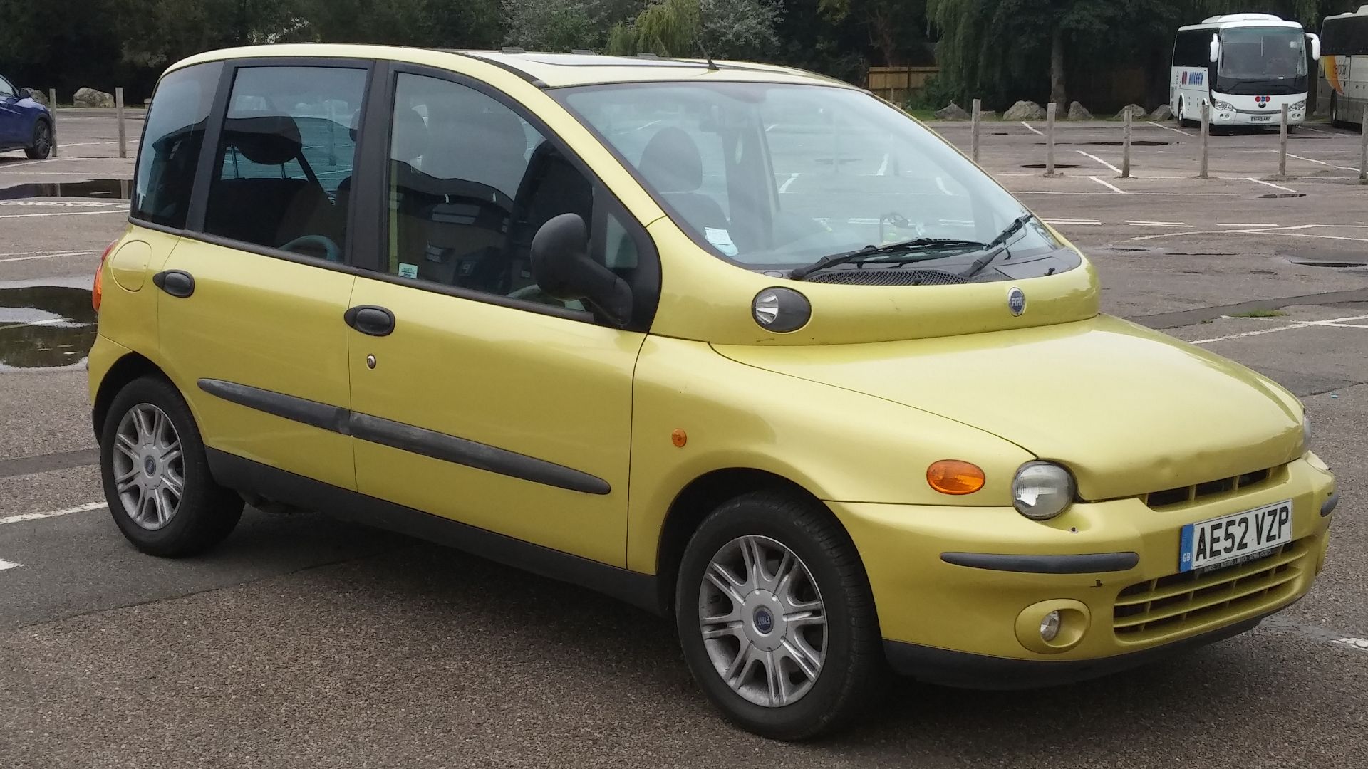 File:Fiat Multipla (2002) (29392161886).jpg