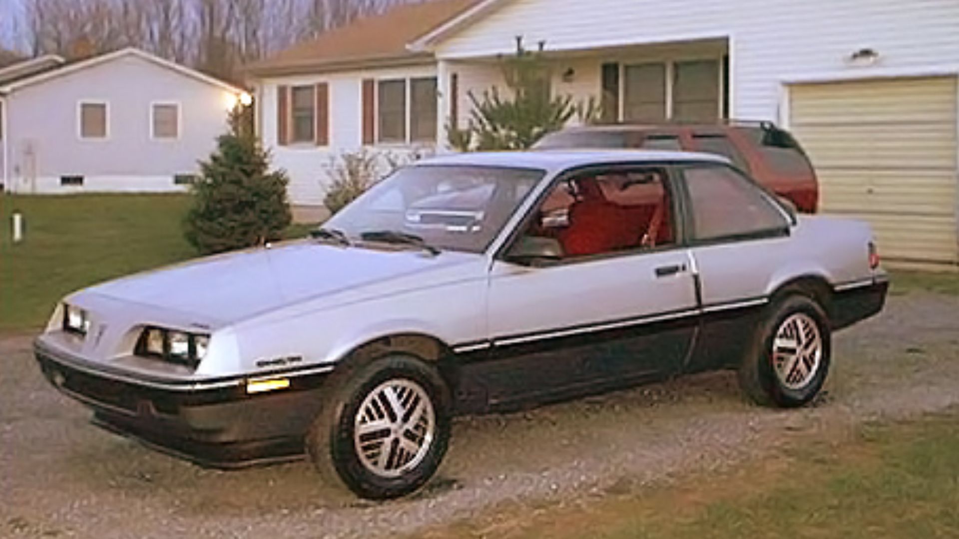1986 Pontiac Sunbird photographed by vegagt85 in USA.