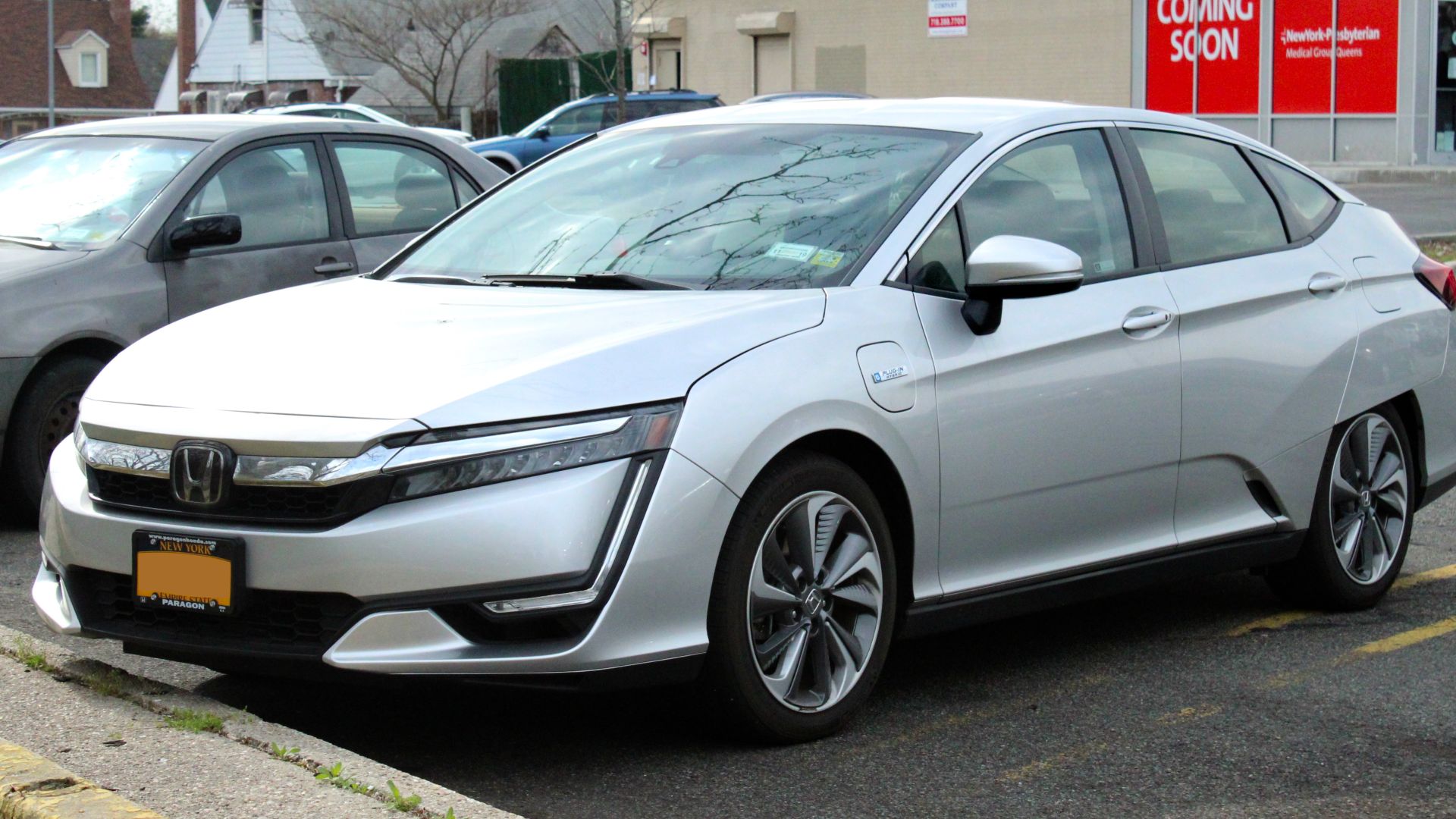 A 2018 Honda Clarity Touring Plug-in Hybrid photographed in Queens, New York, USA