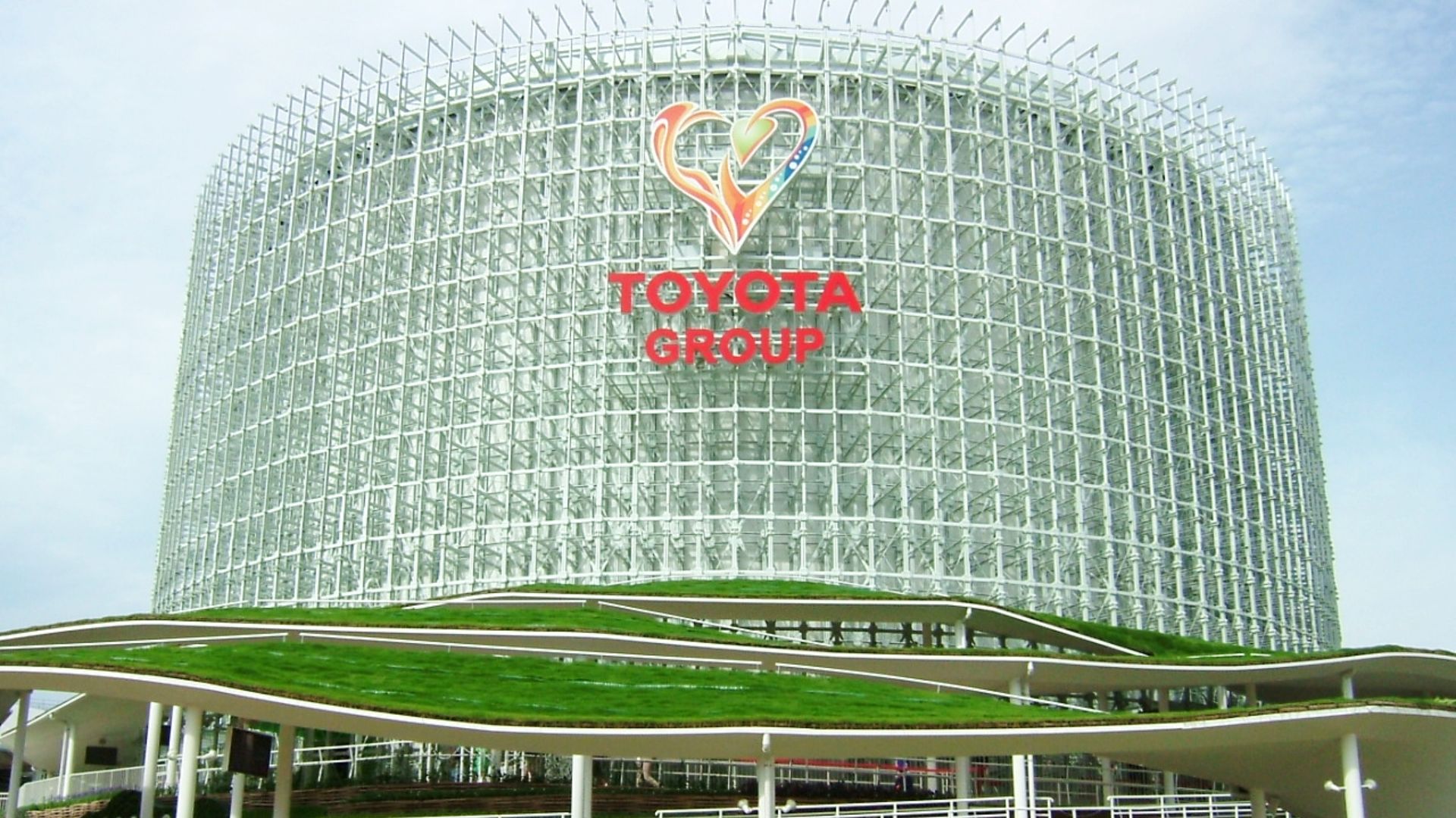 Toyota Group Pavilion of Expo 2005. A pavilion popular No.1 in Expo 2005.