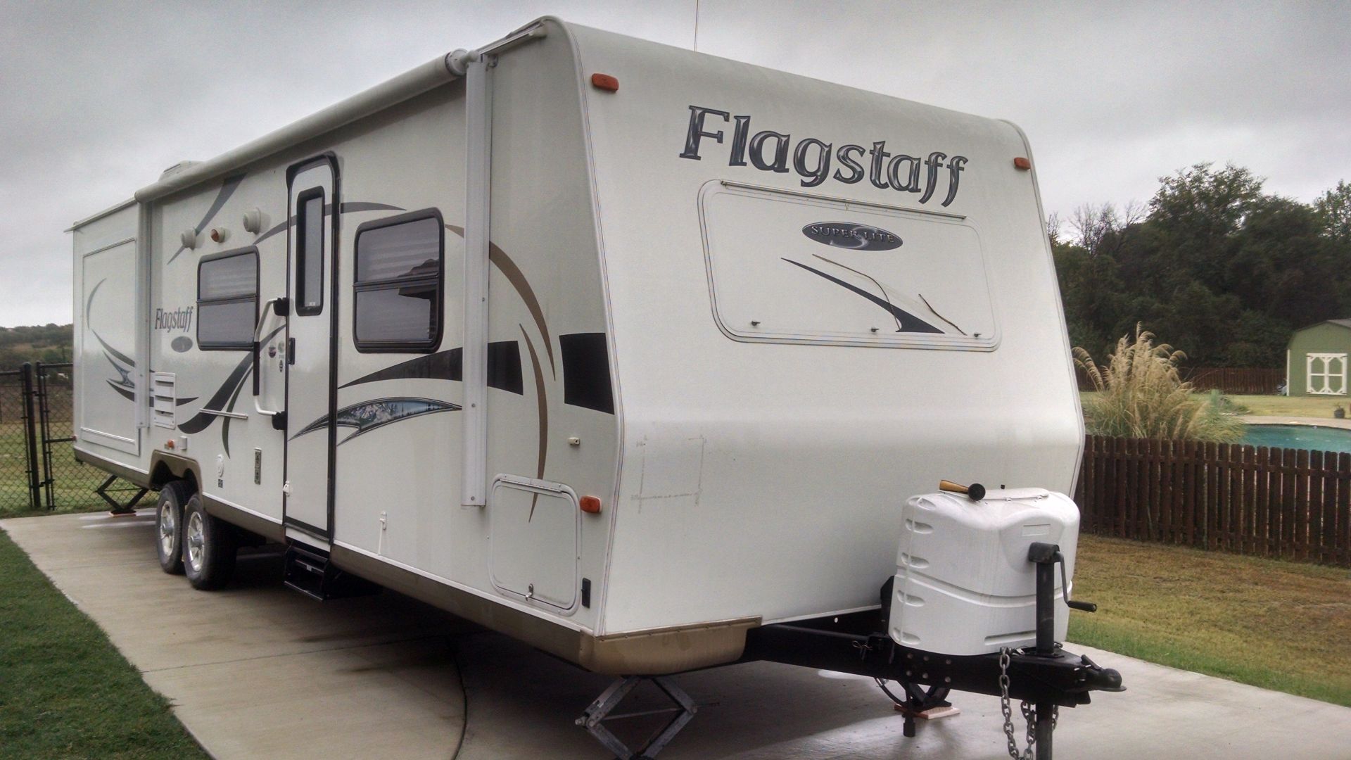 This picture is of my very first RV. Sadly, I sold it later in 2015, the year this picture was taken, because our daughter was young and immature at the time, so she couldn't be in an RV. I didn't buy another RV until 2020!