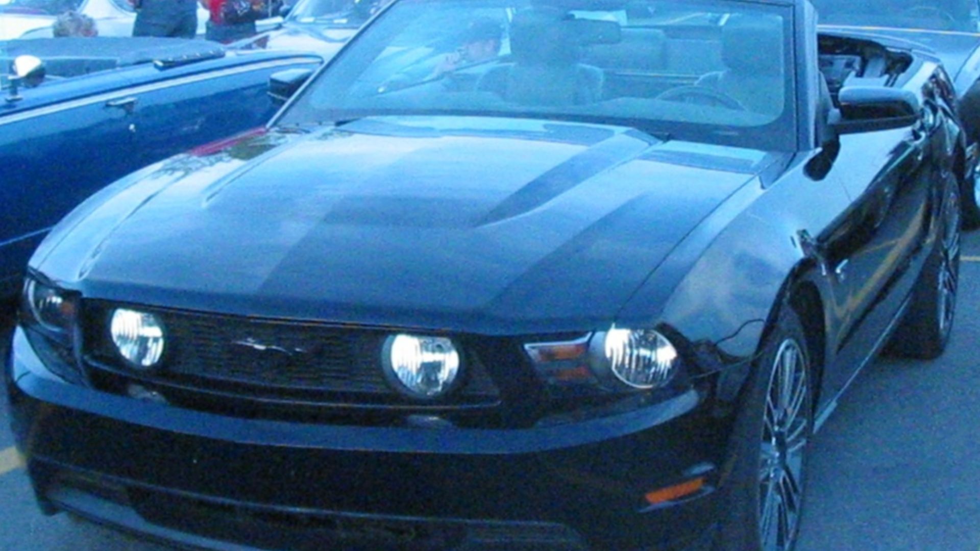 2010-present Ford Mustang GT photographed in Vaudreuil-Dorion, Quebec, Canada at the Auto classique Bellepros Vaudreuil-Dorion.