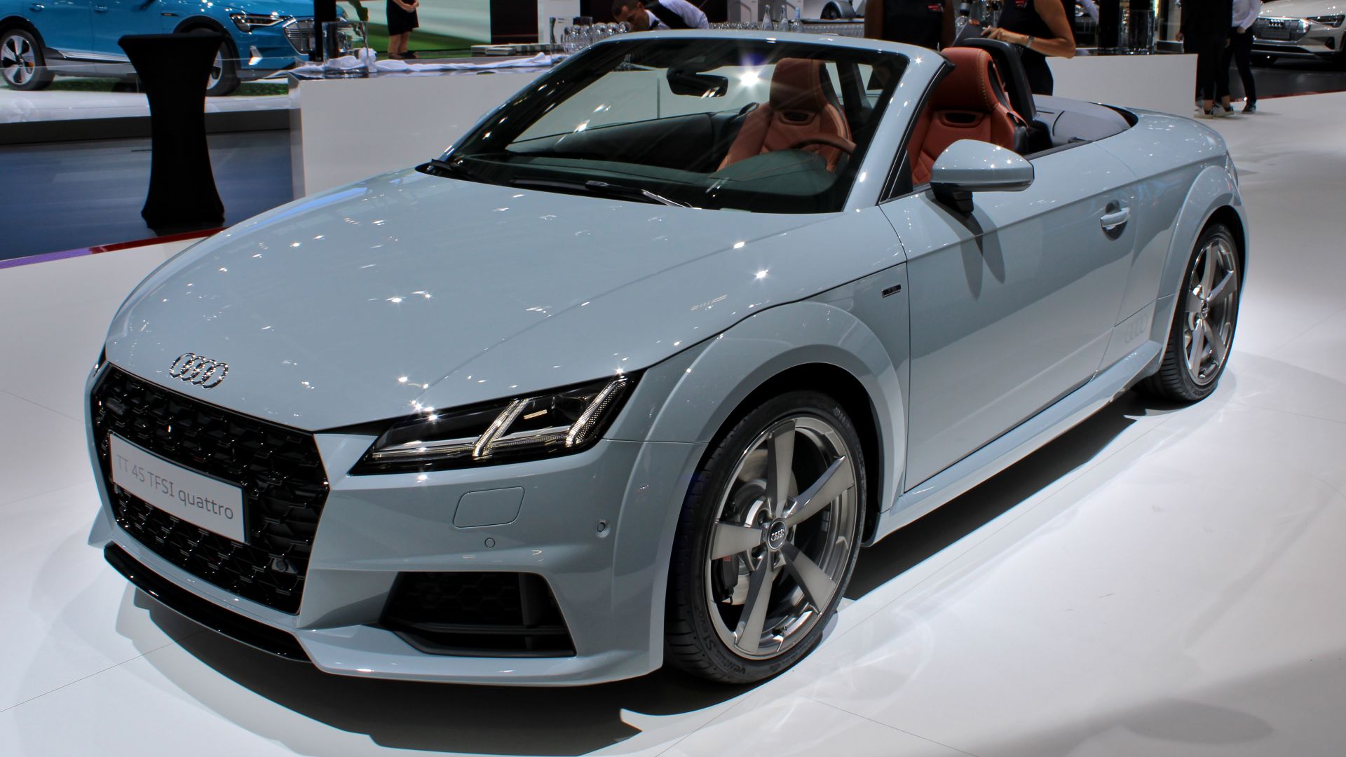 Audi TT Roadster 45 TFSI quattro at Paris Motor Show 2018