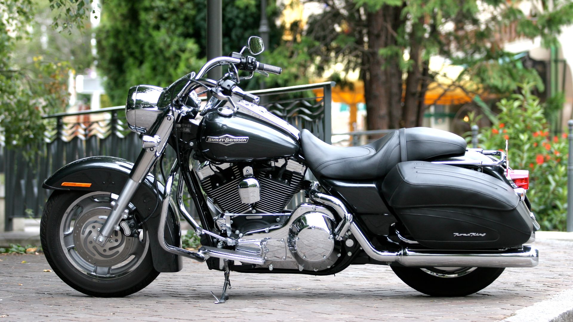 Harley-Davidson Road King Custom, year 2006