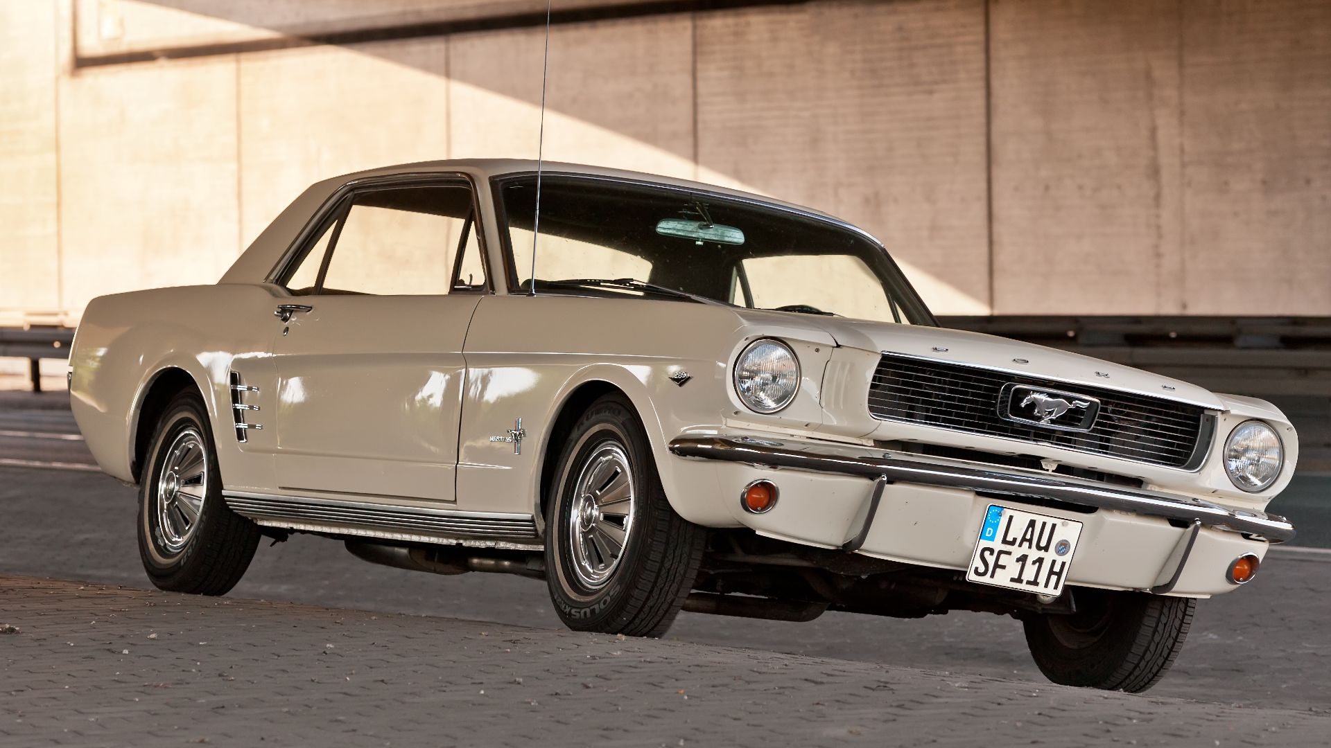 Ford Mustang Coupe 60er Jahre Oldtimer