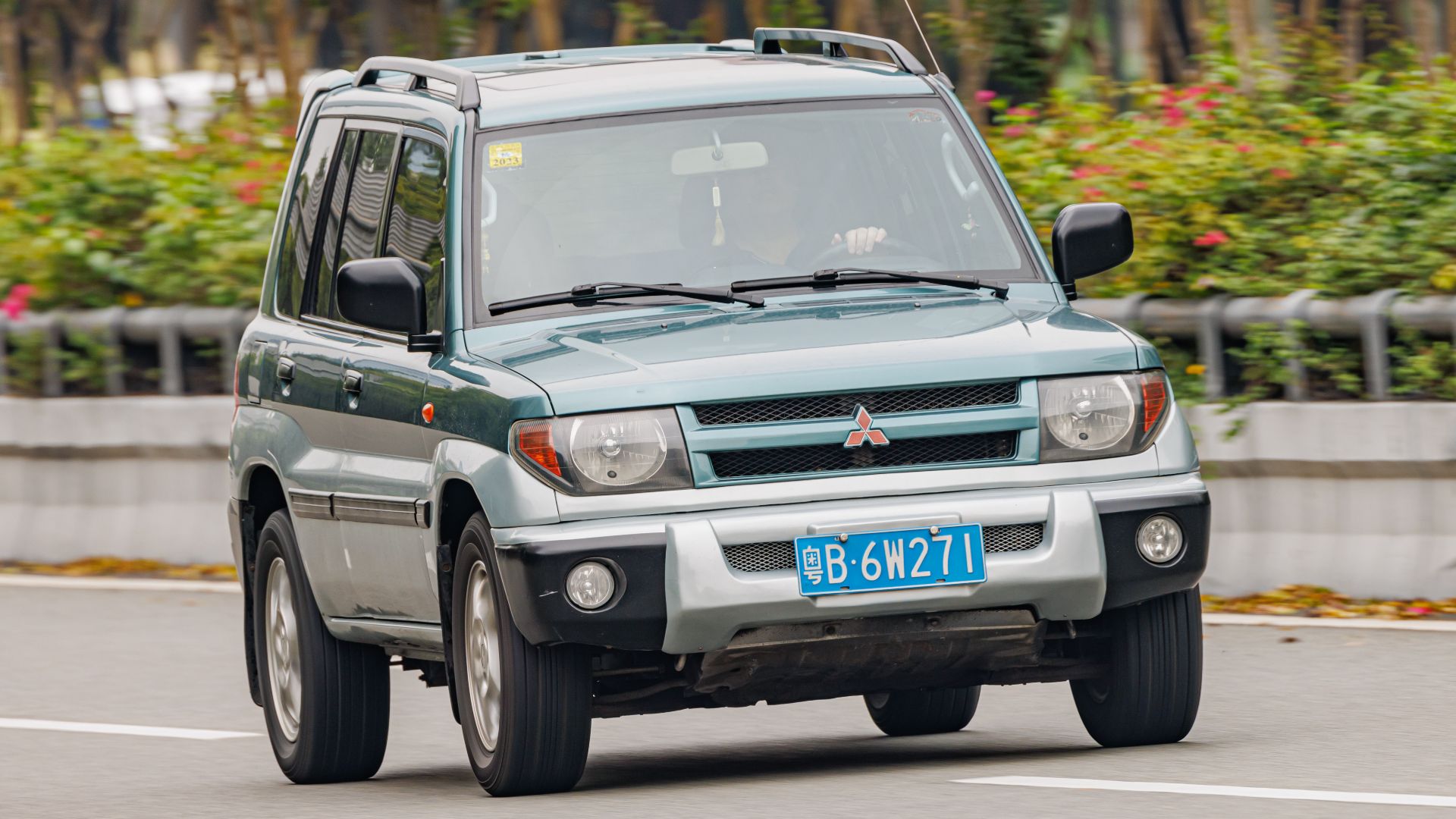 MITSUBISHI PAJERO iO China