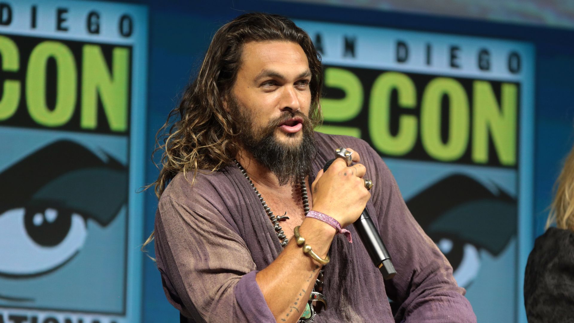 Jason Momoa speaking at the 2018 San Diego Comic Con International, for