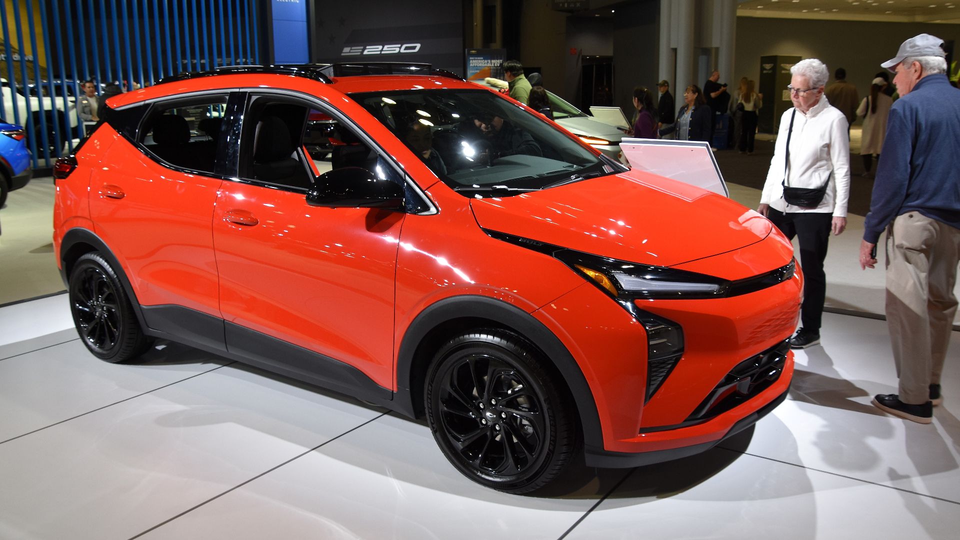 Production: 2016 - 2023, 2026 - 
Generation: Second (2026 - )
Propulsion: permanent-magnet motor (electric)
Power: 213 PS
Gearbox: single speed automatic

Layout: front motor, front drive