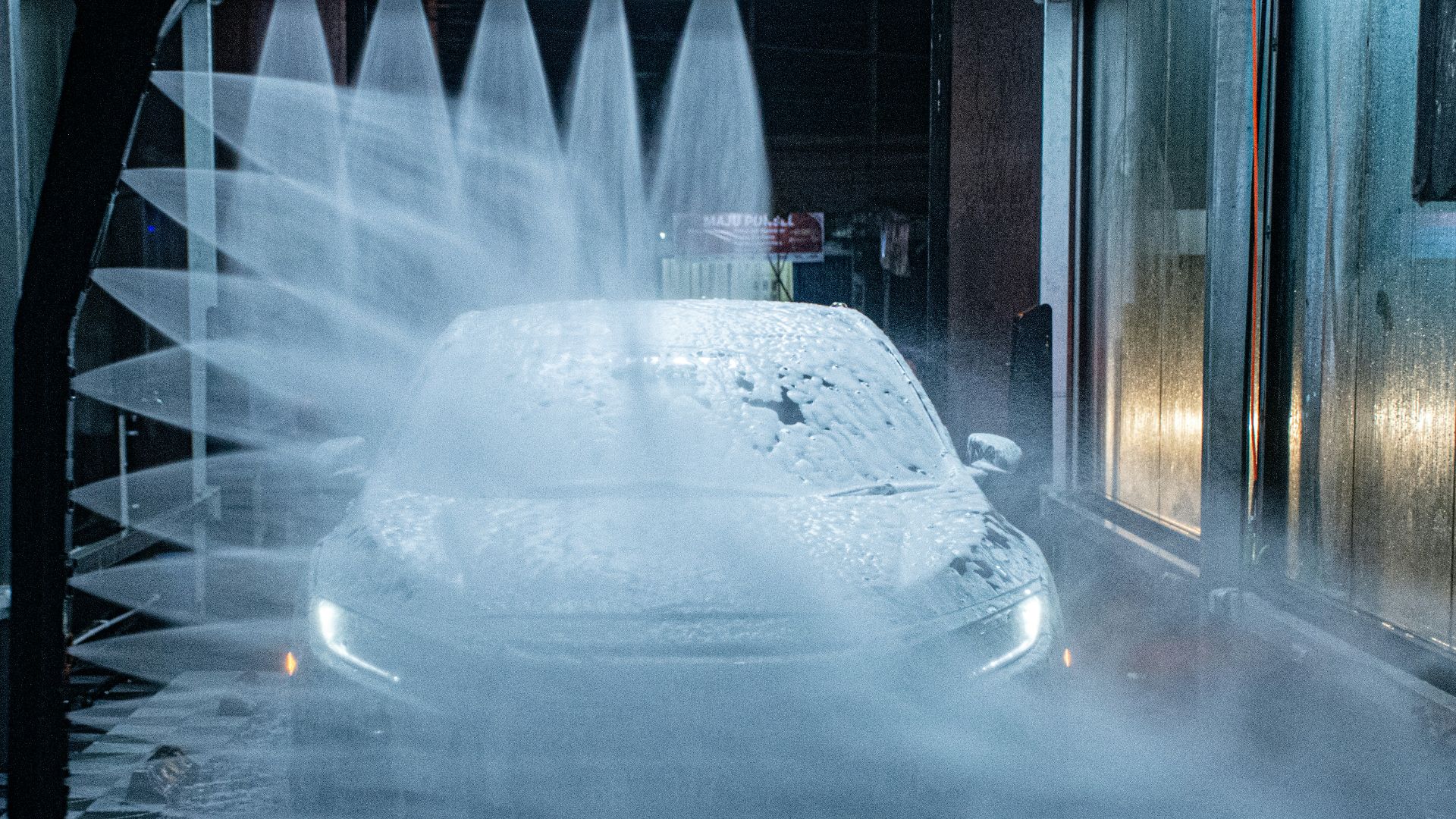 water fountain in the middle of the road