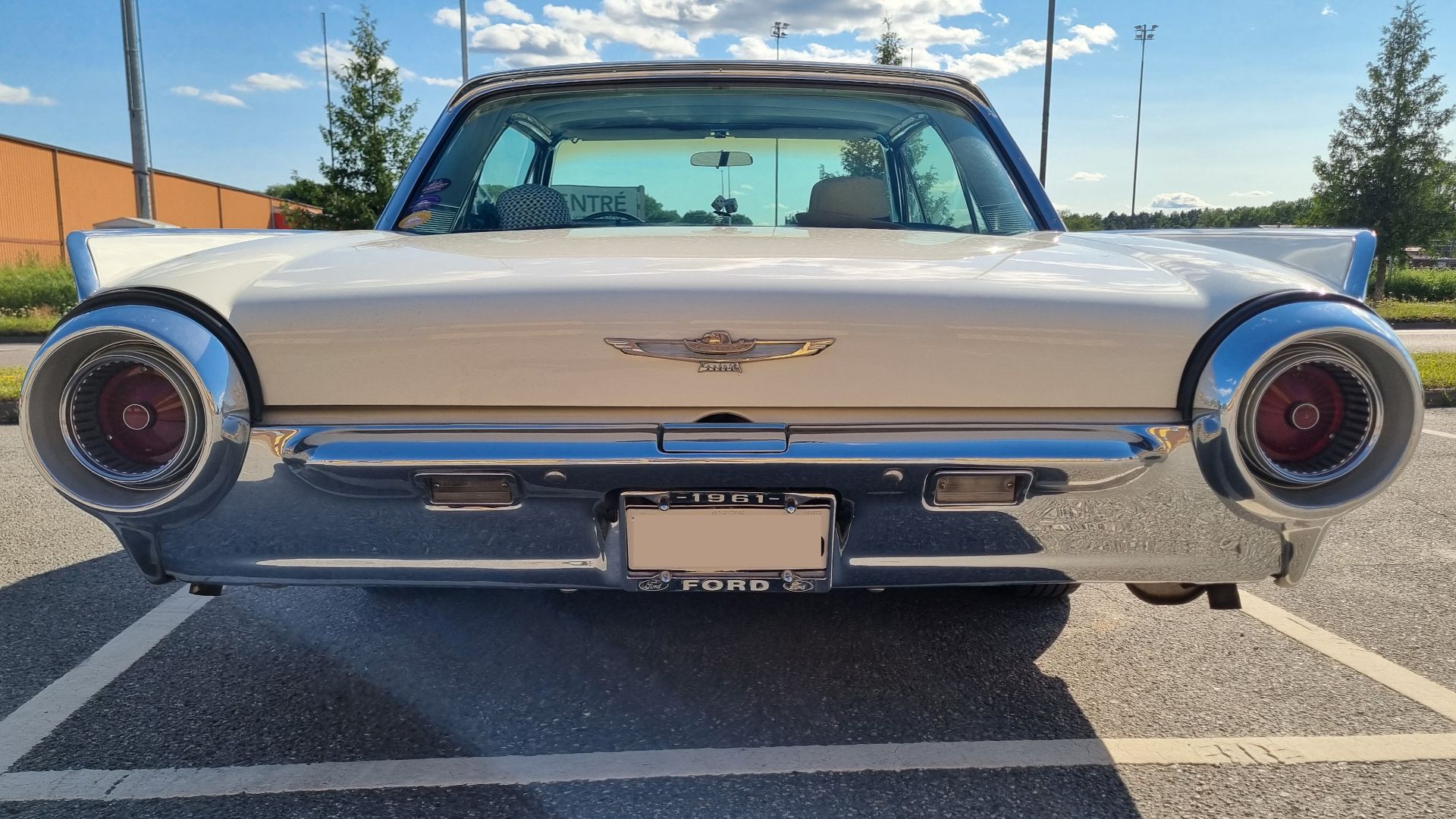 Ford Thunderbird 1961, hard top coupe, rear view. Outside Hotel Scheele, Köping, Sweden