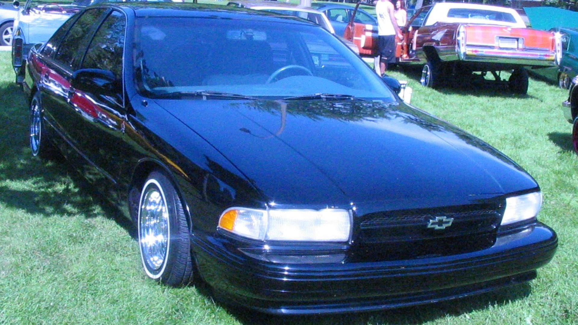 1994-1996 Chevrolet Impala SS photographed in Montreal, Quebec, Canada at the 5th annual Lowrider Luxurious Montreal Club BBQ 2011.