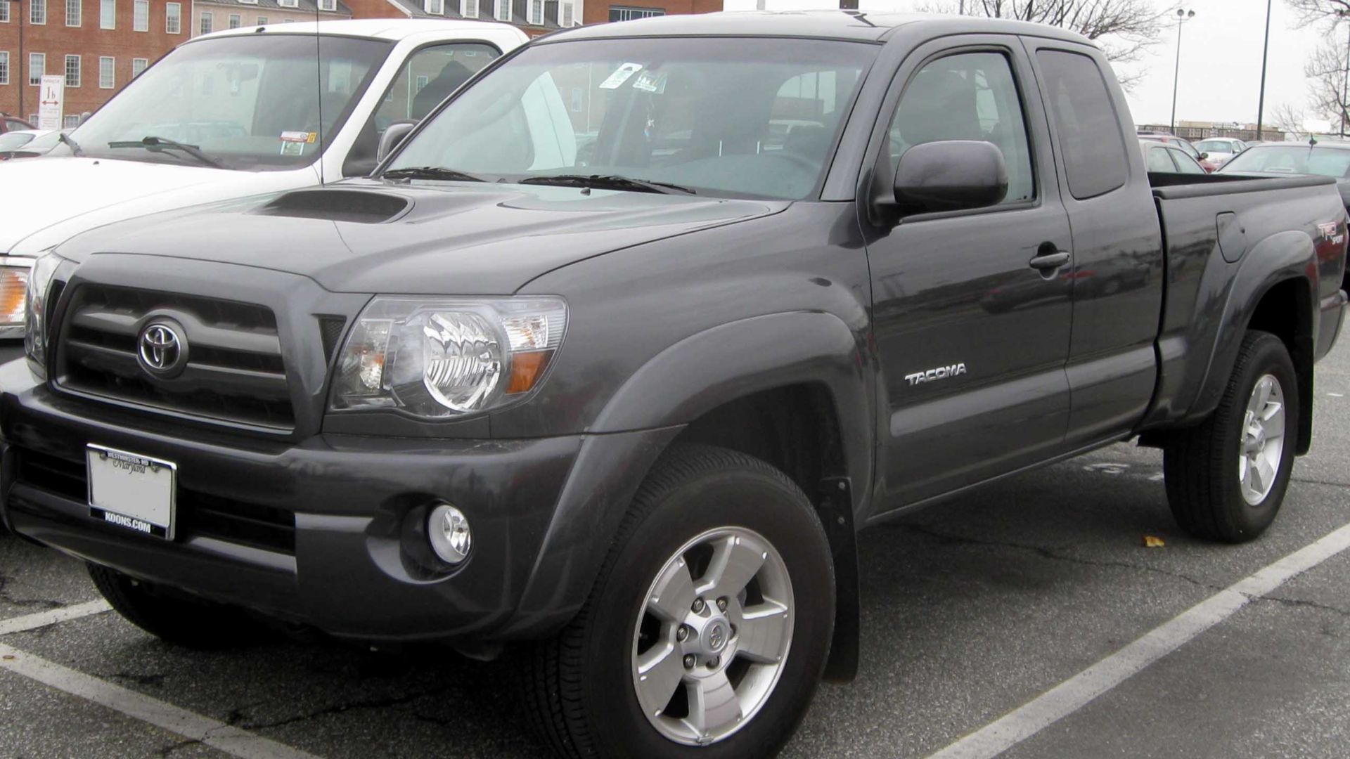 2009 Toyota Tacoma photographed in College Park, Maryland, USA.