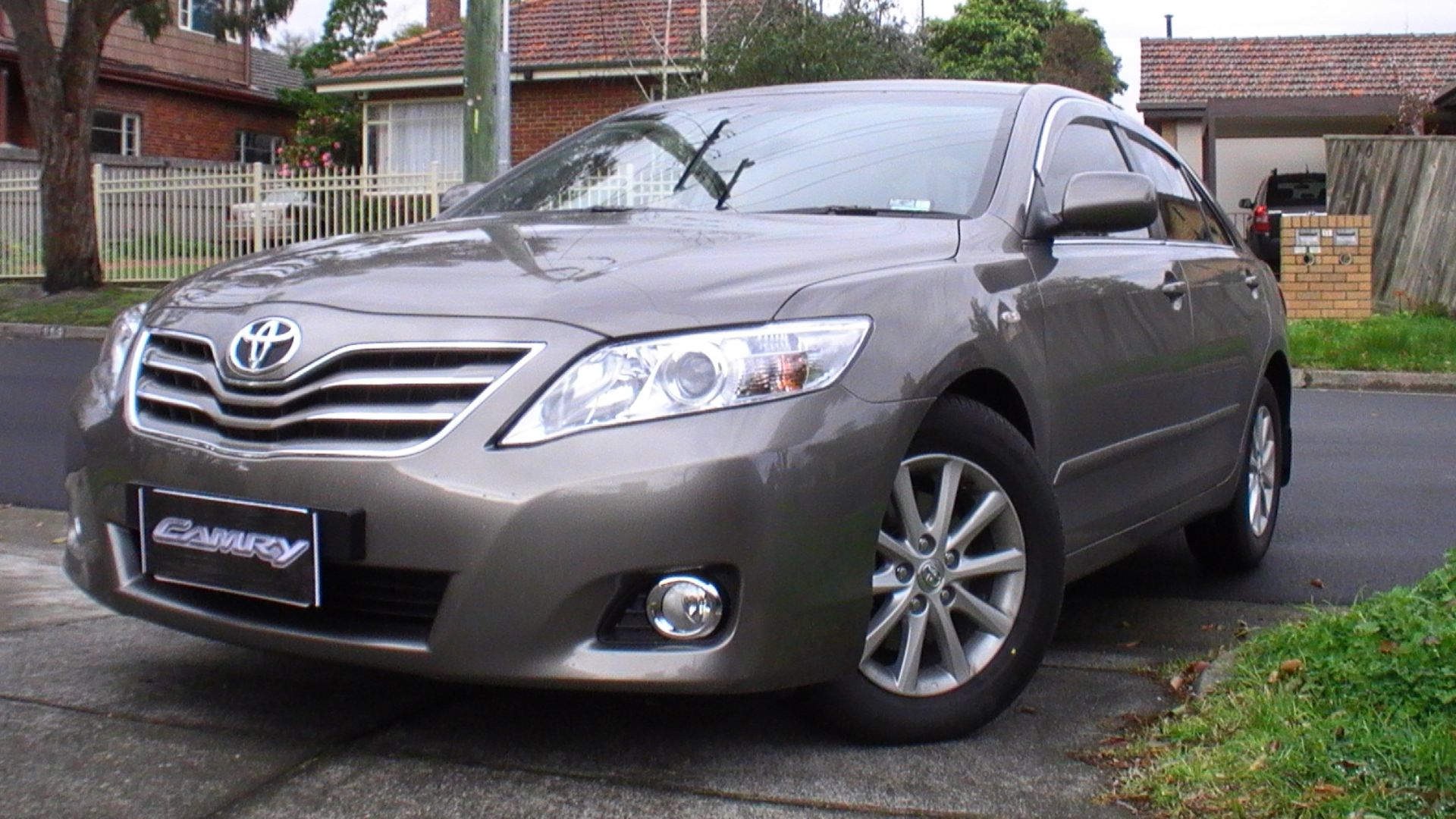 2009 Toyota Camry (ACV40R MY10) Ateva sedan. Photographed in Australia.