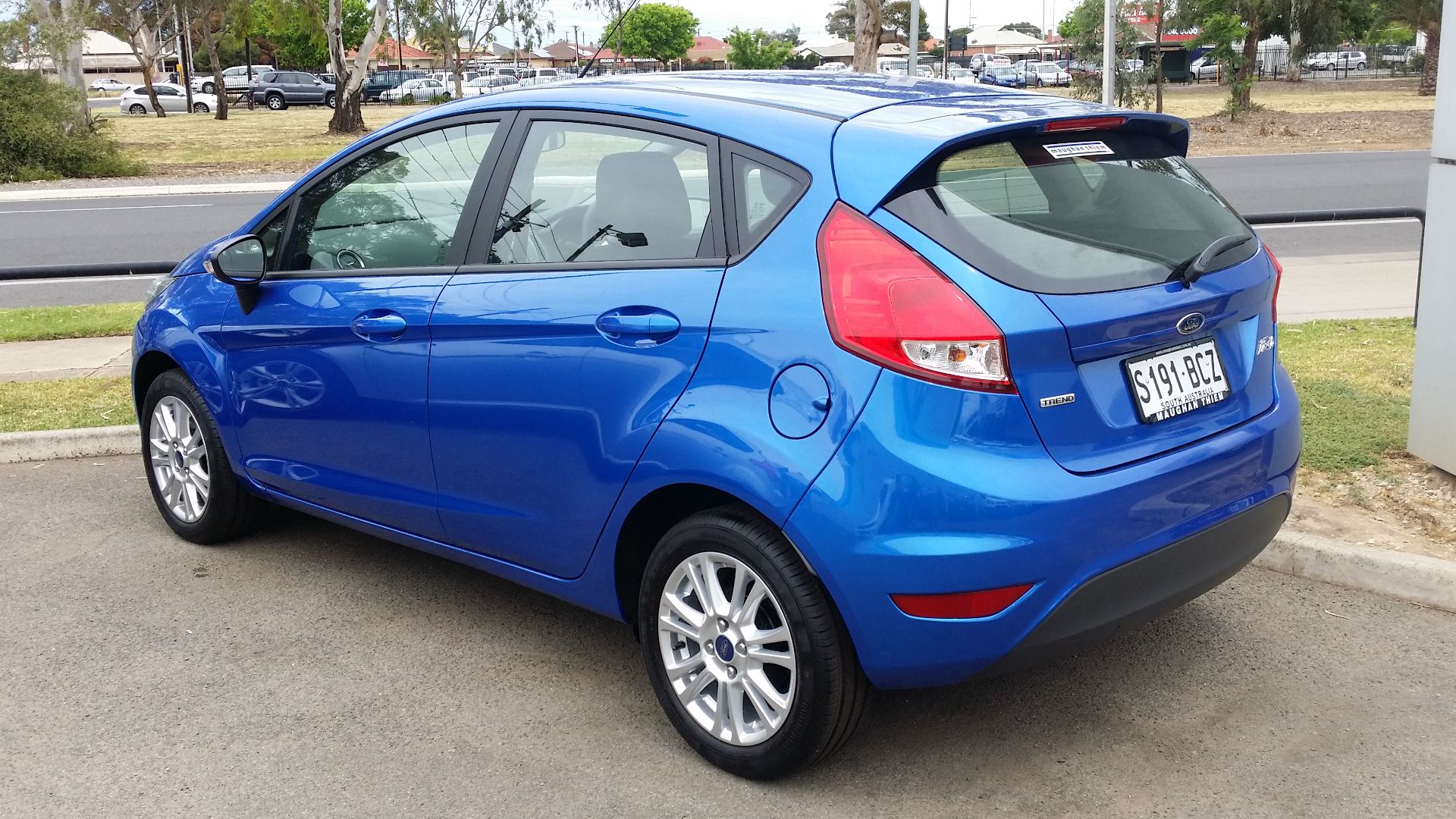 2014 Ford Fiesta Trend - Winning Blue