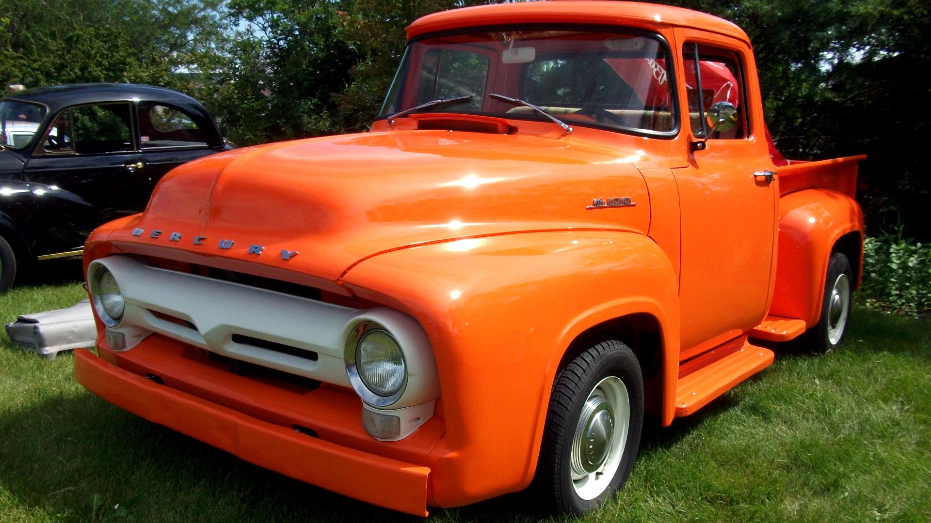 Canadian Mercury M-100 truck