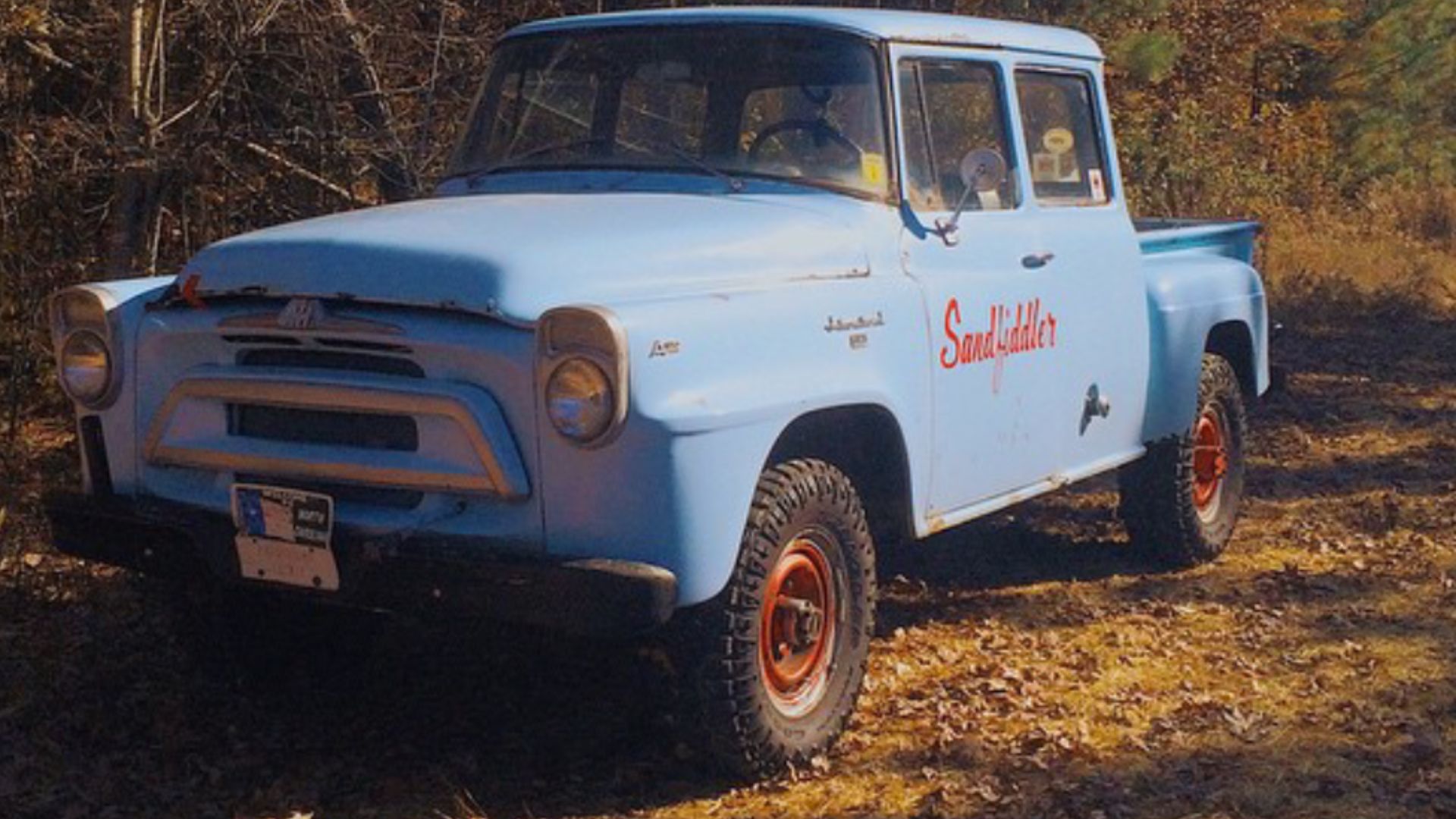 One of 17 Travelettes produced in 1958.  This one in particular, is one of 6 or 8 short-bed 4x4's made in that year.  Owner: IHGEAR