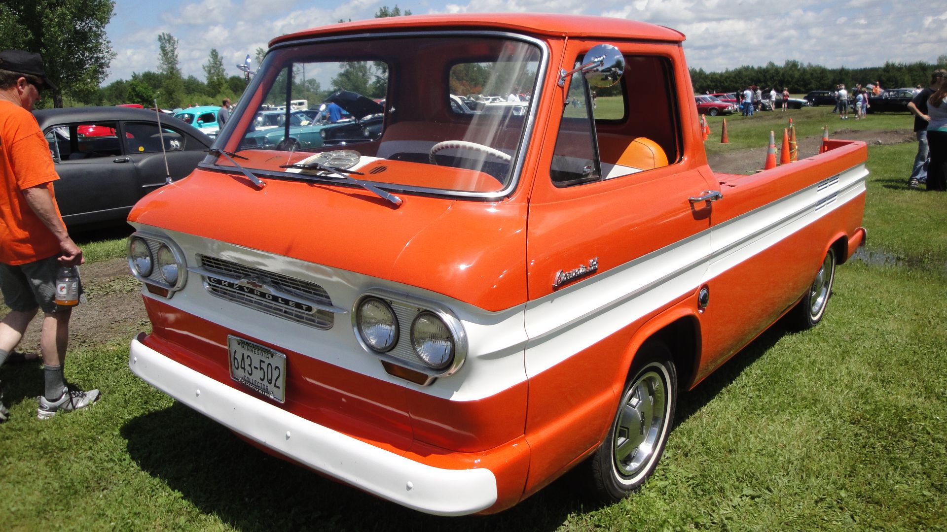 2012 Memorial Day Car Show

Hosted by the North Star Chapter of the Studebaker Drivers Club