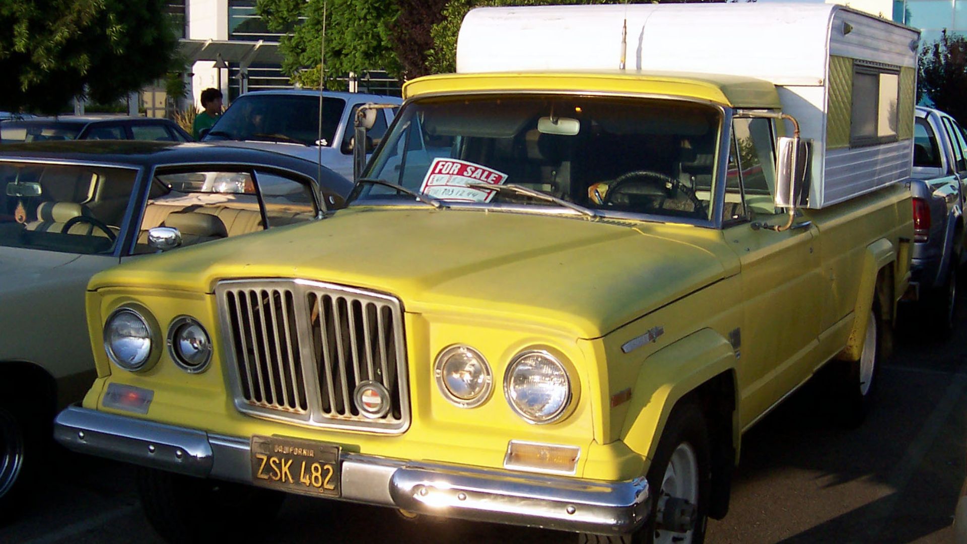 File:Jeep Gladiator.jpg