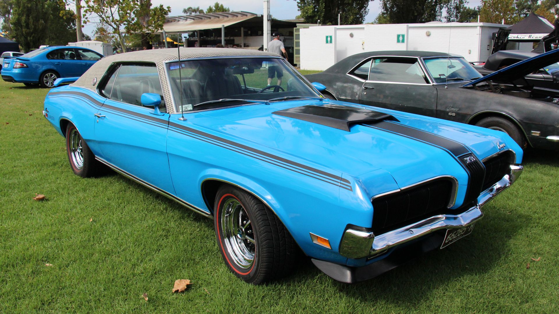 Grabber Blue.
Edsel Ford introduced the Mercury in 1939 as a model to fill the gap between the basic Ford, and the luxury Lincoln.
The Mercury Cougar was based on Fords pony car, the Mustang from 1967-73, then the Ford Torino form 1974-80.
The first gene
