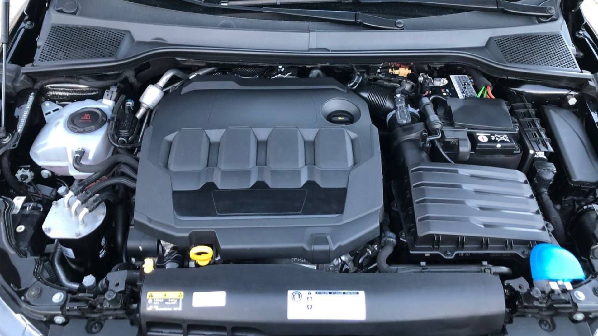 This photo was taken from a 2019 Seat Ibiza KJ, equipped with a 1.6 TDI engine.
