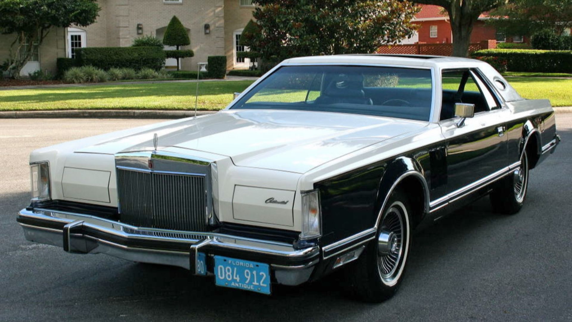 1979 Lincoln Mark V Bill Blass designer edition
I think this is the only BB edition I have seen without the fake convertible roof.