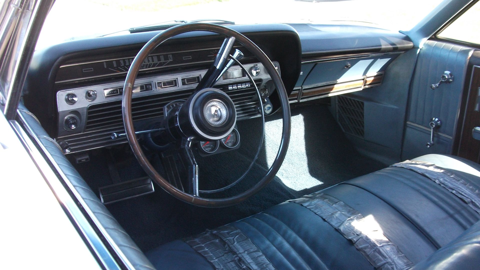 1967 Ford Galaxie 500 Convertible interior