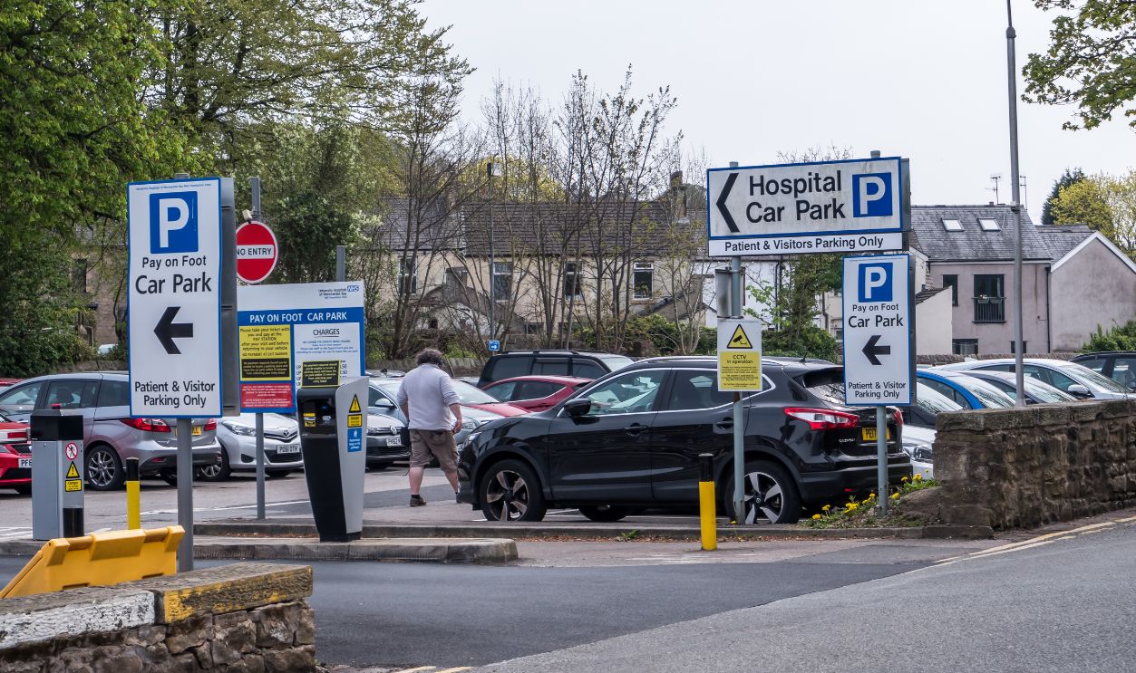 lancaster england uk april 18 2019 entrance to visitor and outpatient car park