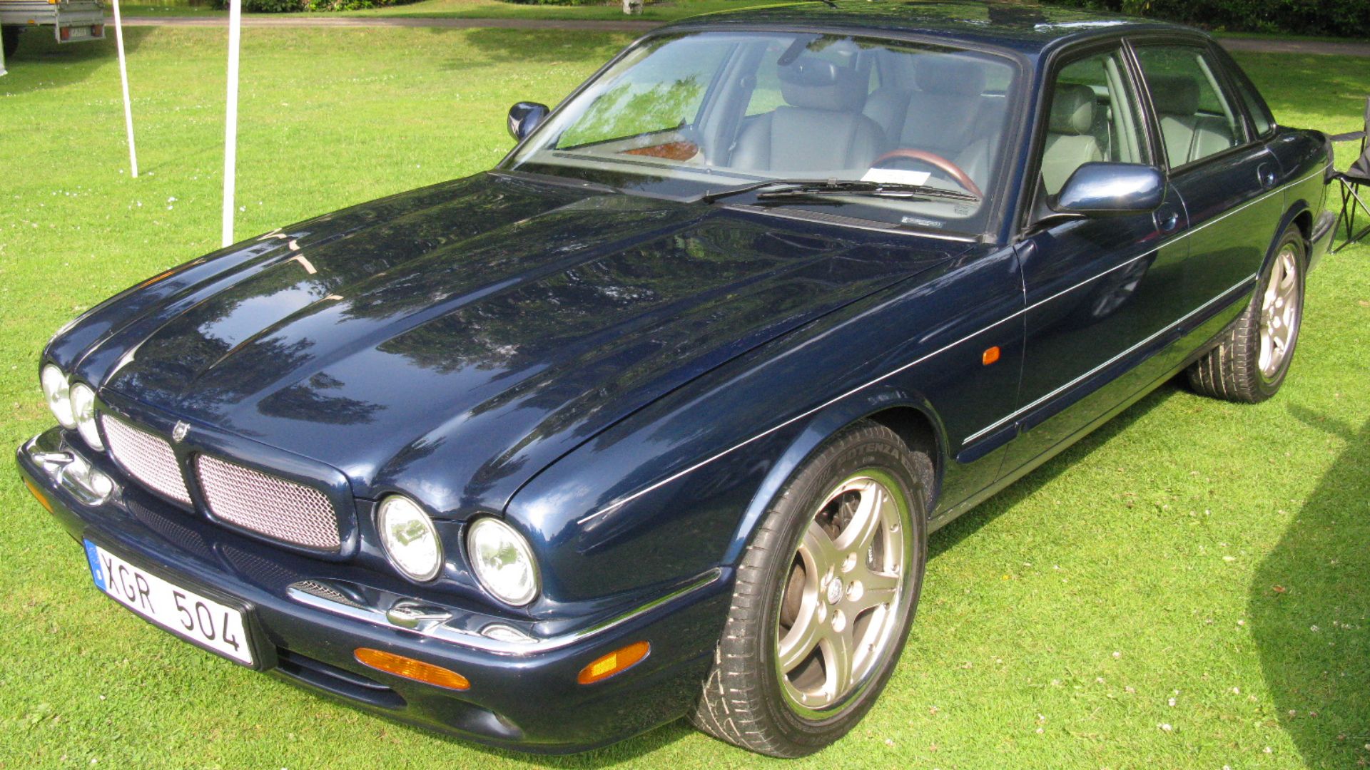 Jaguar XJR