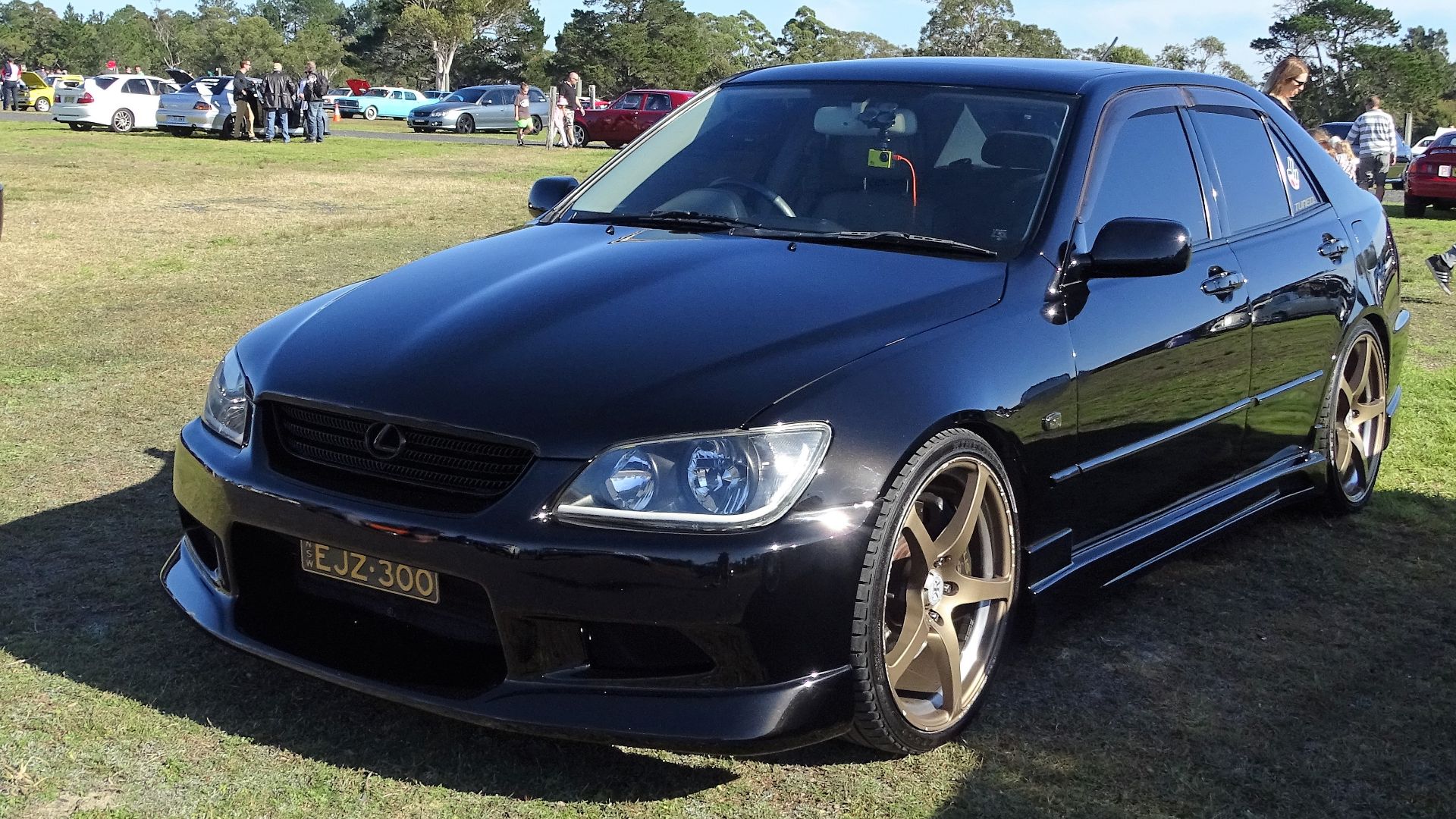 Lexus IS300