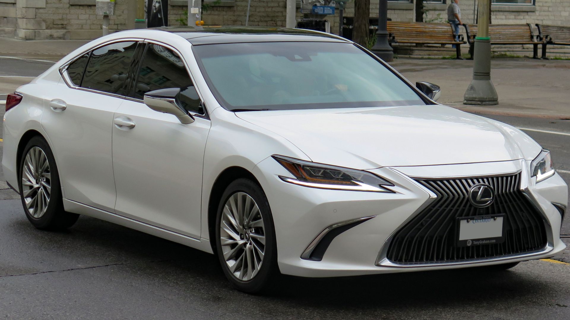 2020 Lexus ES 350 Luxury Package photographed in Ottawa, Ontario, Canada.