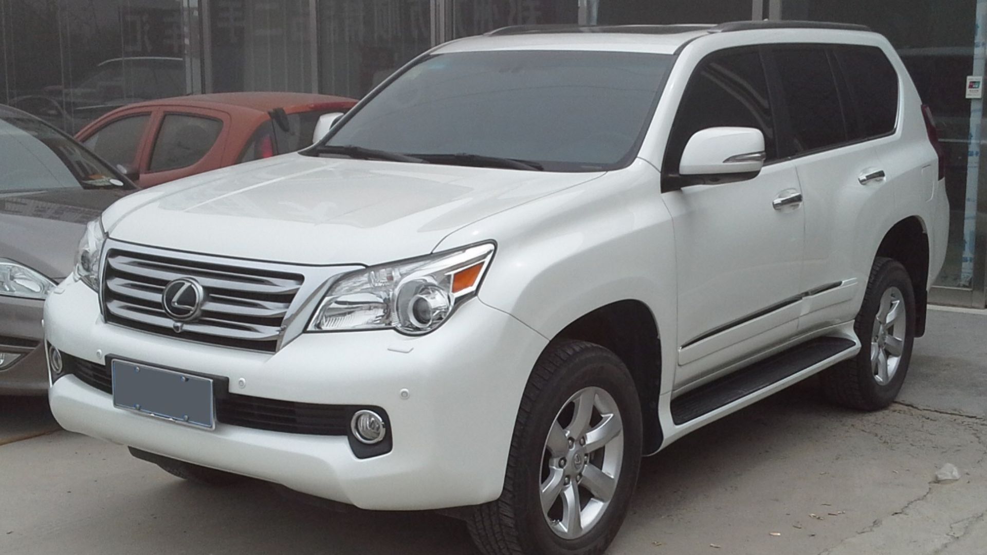 Lexus GX J150 photographed in Zhengzhou, Henan province, China.