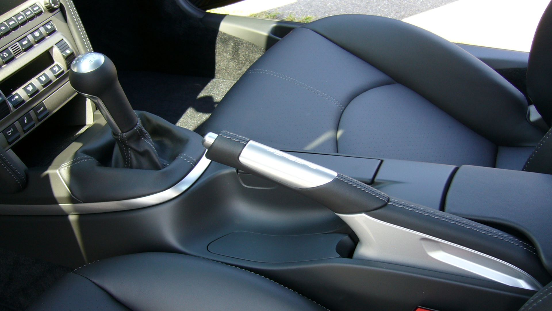 File:P997 carrera s alu handbremsehebel P1010086.JPG