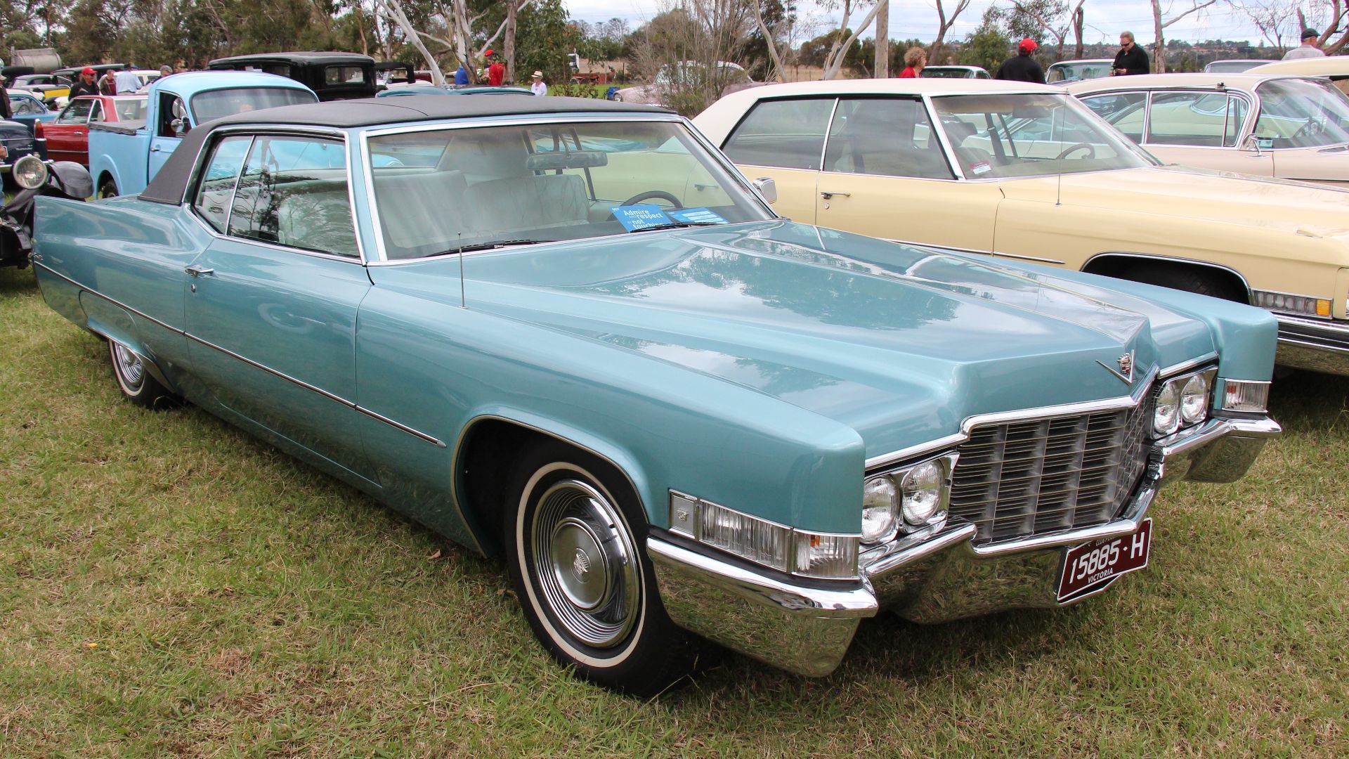 The Cadillac Automobile Company was founded in 1903. In 1909 Cadillac was acquired by General Motors, GMs premier luxury car.
The Cadillac was redesigned in 1965, the tail fins were gone, it got sharp distinct body lines and headlight pairs switched from