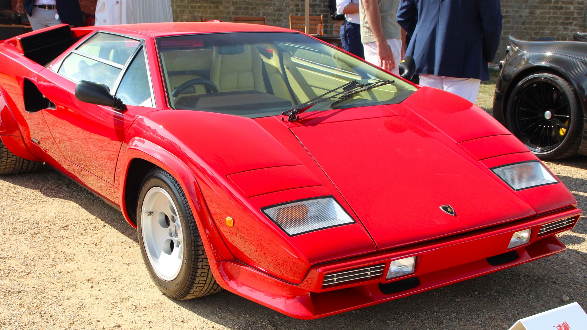 A Lamborghini Countach LP5000S taken at Hampton Court Concours 2023.