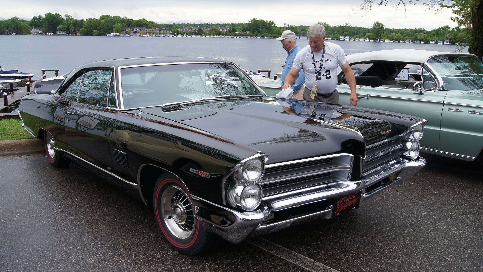 2nd Annual
10,000 Lakes Concours d'Elegance
to Benefit Courage Center Foundation
June 1, 2014
Excelsior Commons
Excelsior Minnesota
Thousands of car pictures at the link below:

<a href=