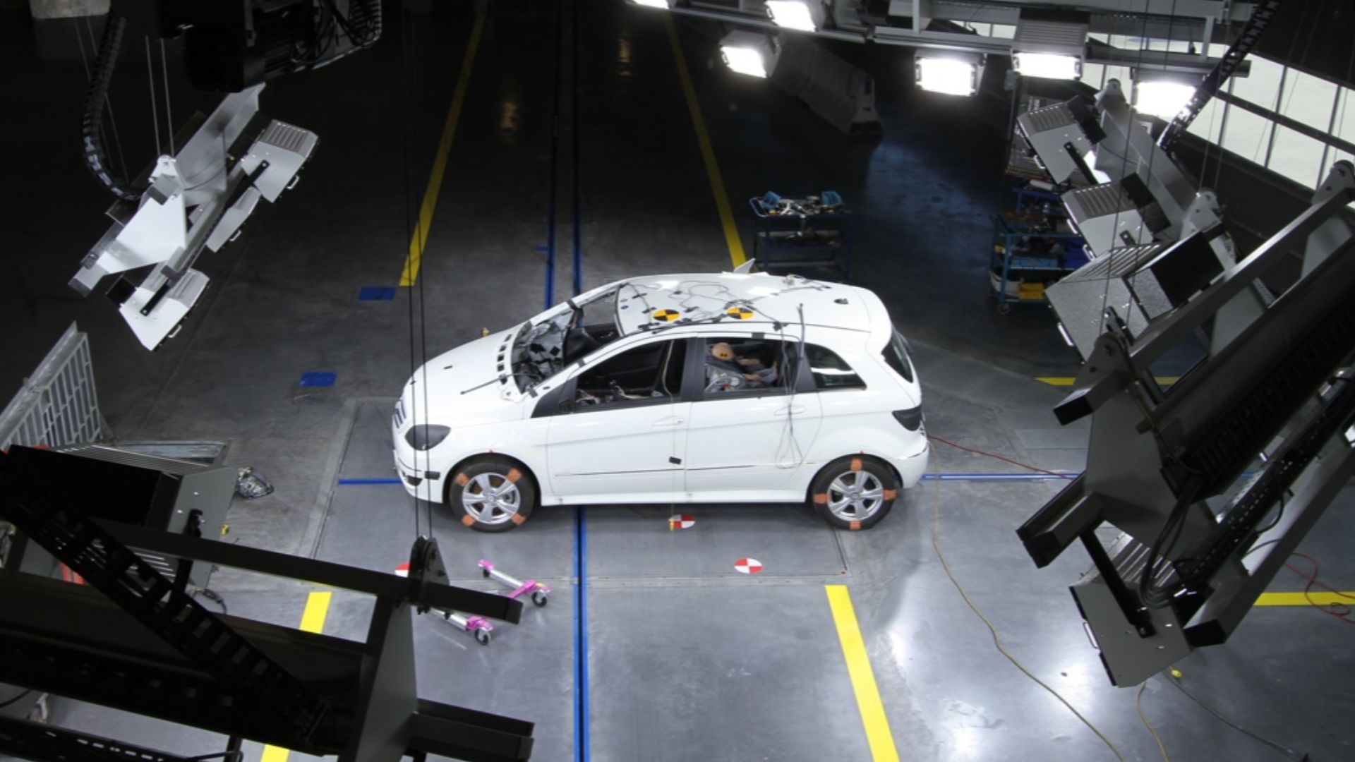 Crash Test Facility of the Year 2012 bei PMG in Blainville (Québec)