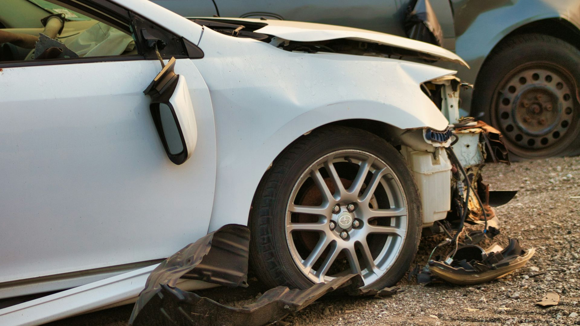 a car that has been involved in a car accident