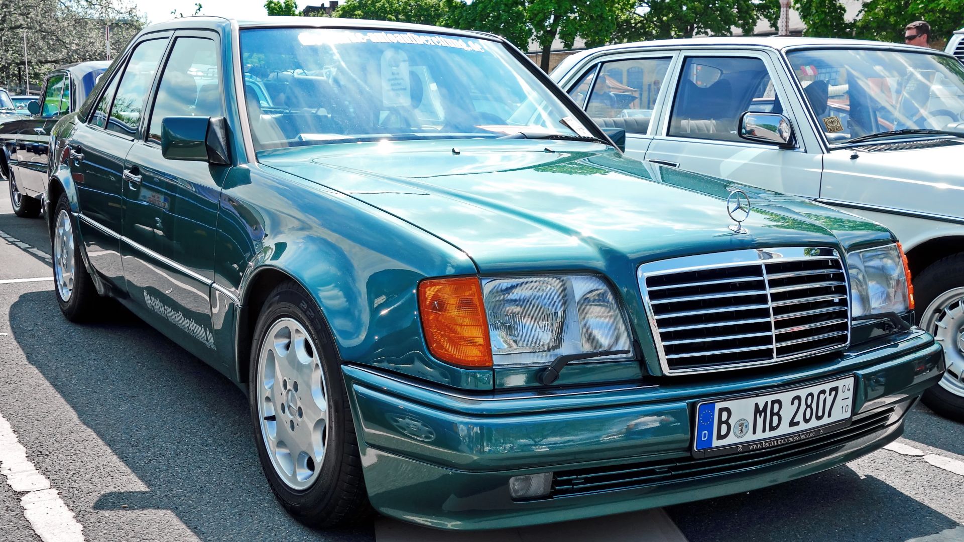 Mercedes-Benz E-Class (W124)