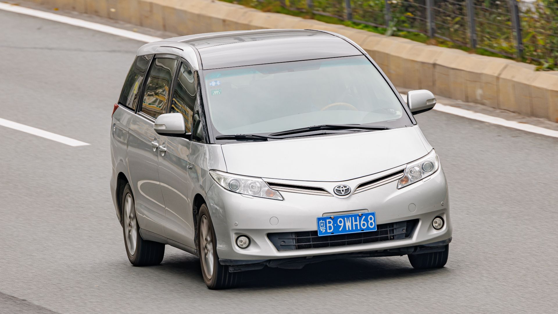TOYOTA PREVIA (XR50) China
