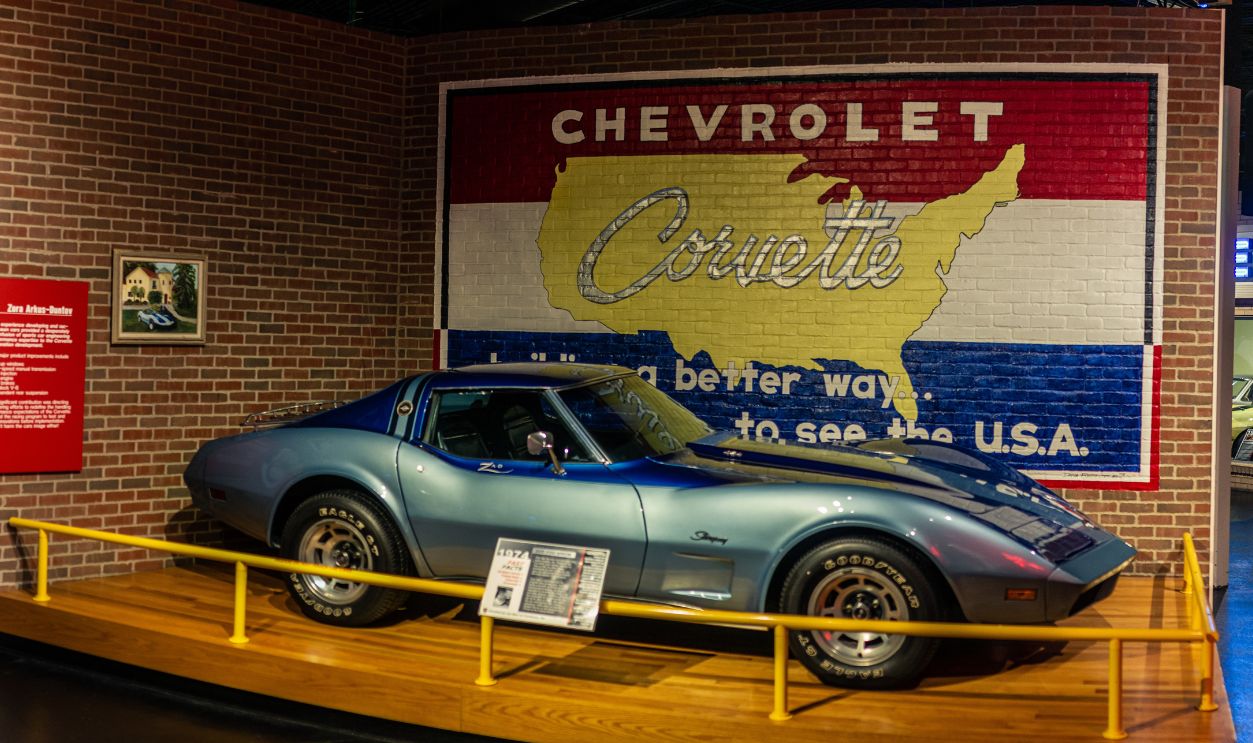 Corvette museum, Bowling Green, Kentucky, Usa - 08.10.2019 - Wide shot of exposed cars in National Corvette Museum, kentucky, usa, america