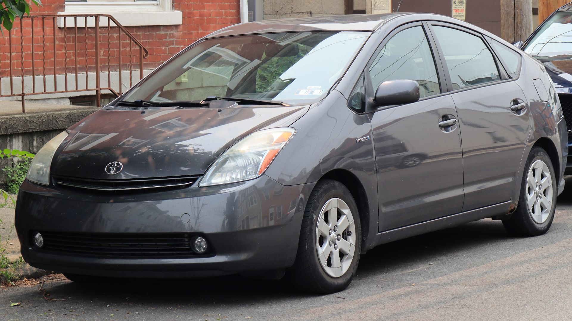 2007 Toyota Prius photographed in Pittsburgh, Pennsylvania.