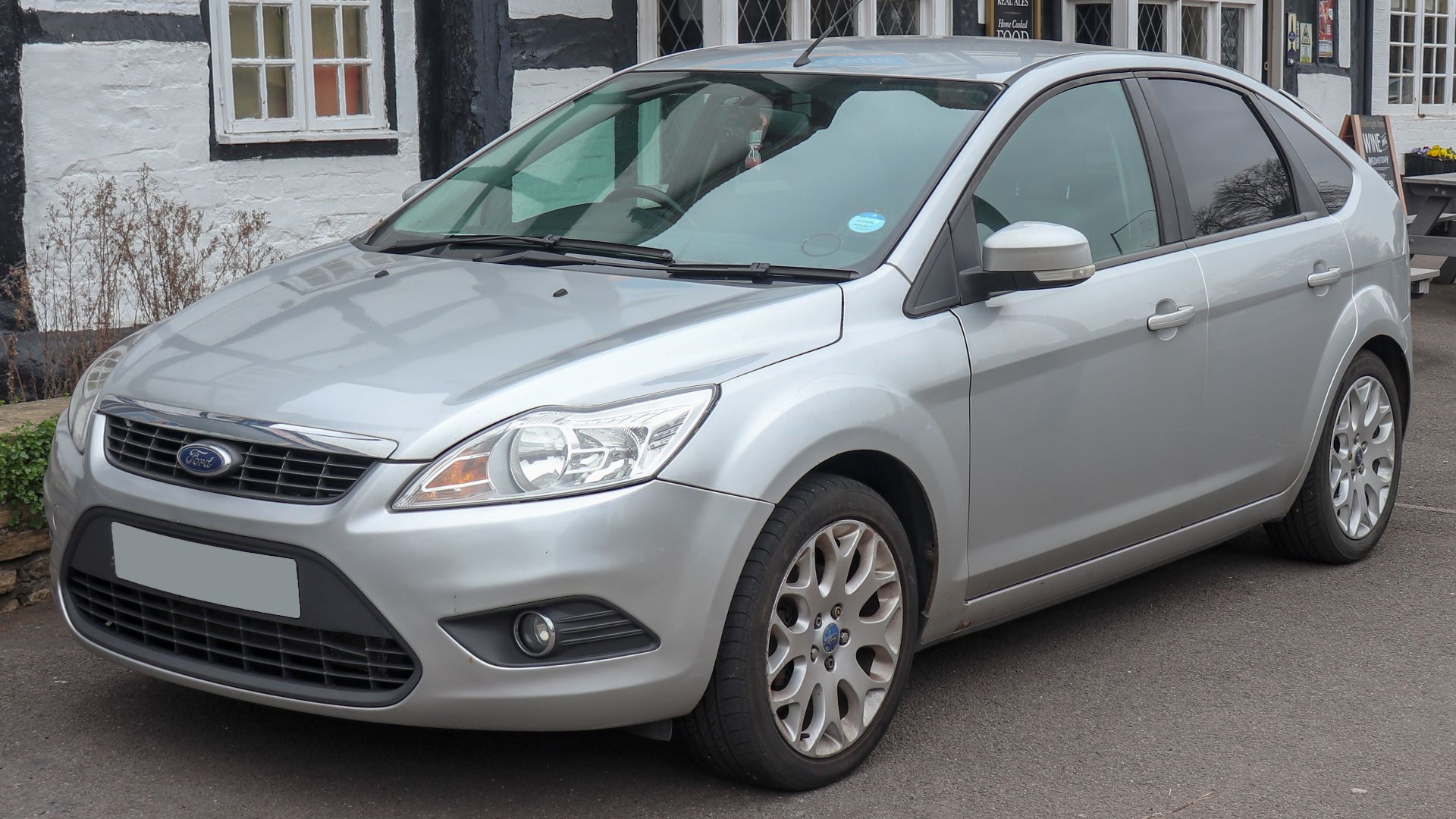 2008 Ford Focus Zetec TD 109 1.6 Front Taken in Warwick