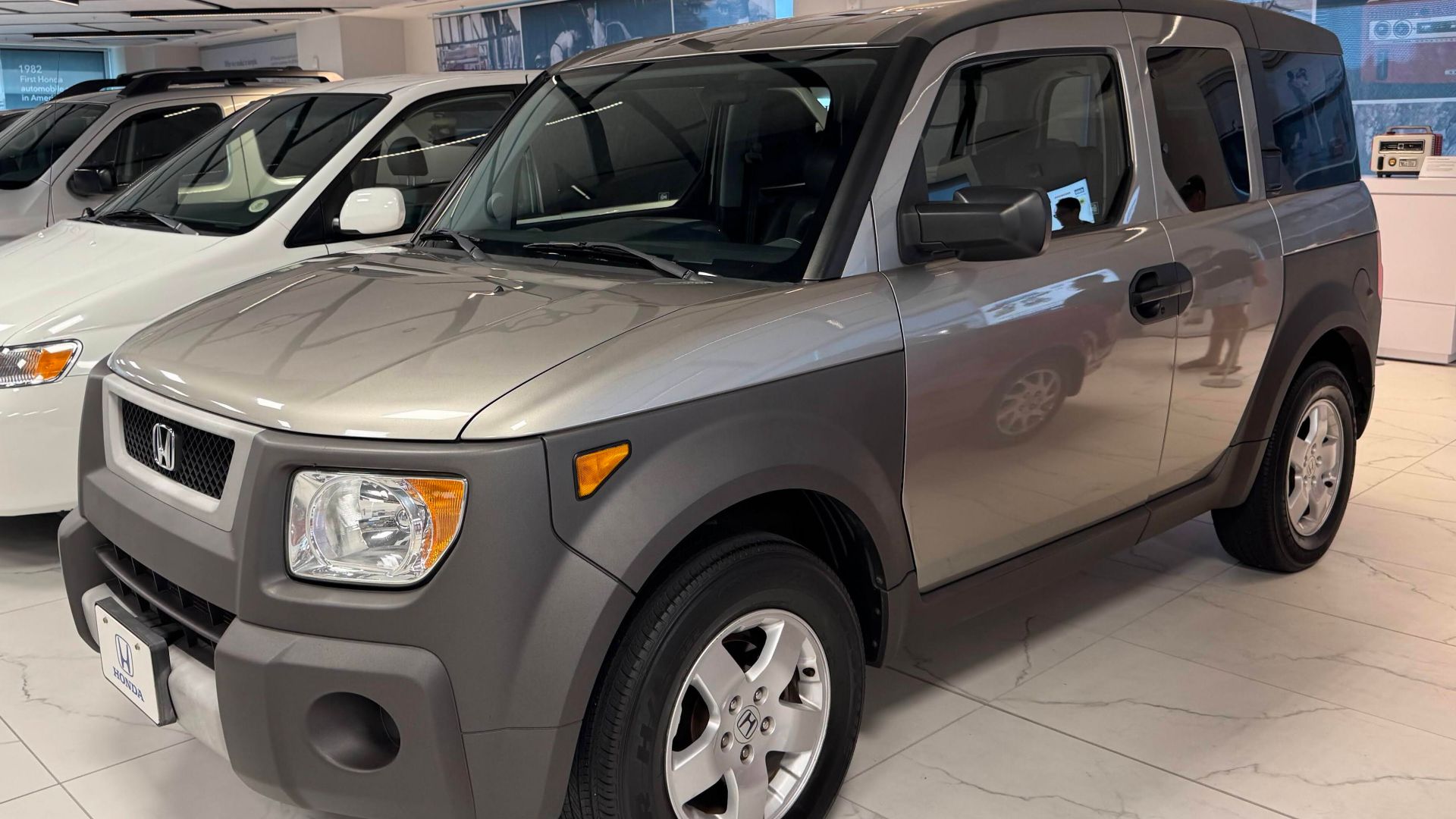 File:2003 Honda Element EX (cropped).jpg