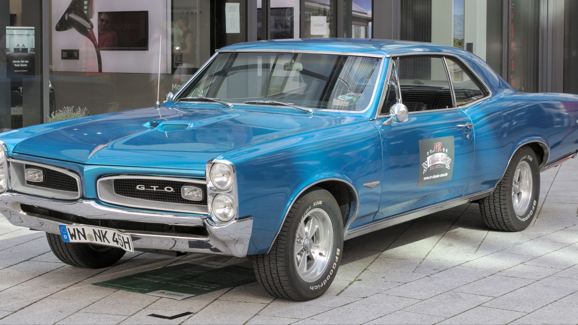 Pontiac_GTO_(1964-1967) in Stuttgart