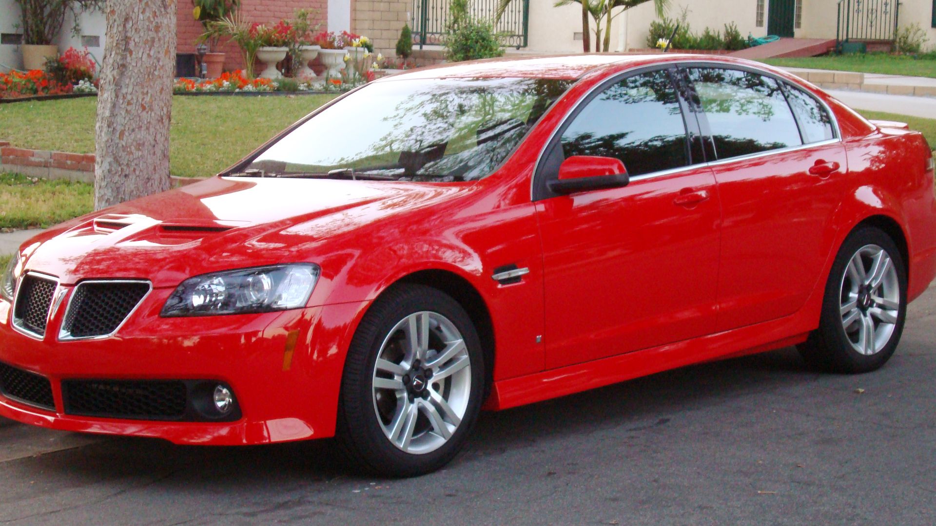 2008 Pontiac G8. Camera used was a Sony Cyber-shot DSC-W200.