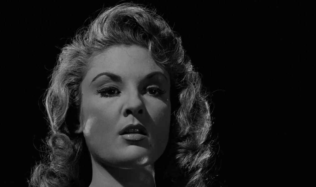 Screenshot from Attack of the 50 Foot Woman, Woolner Bros. Pictures (1958)