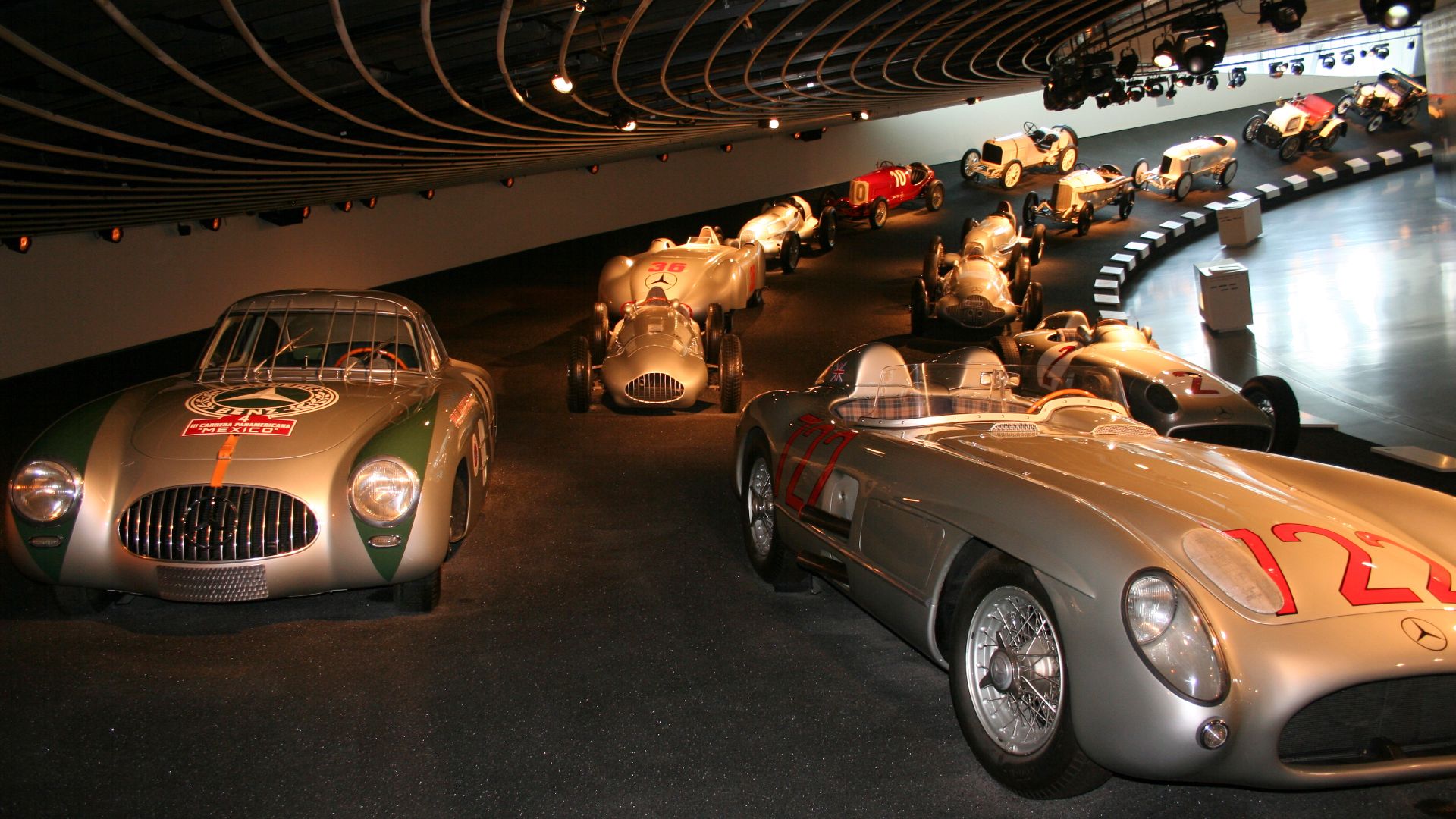 Mercedes Benz Museum Stuttgart